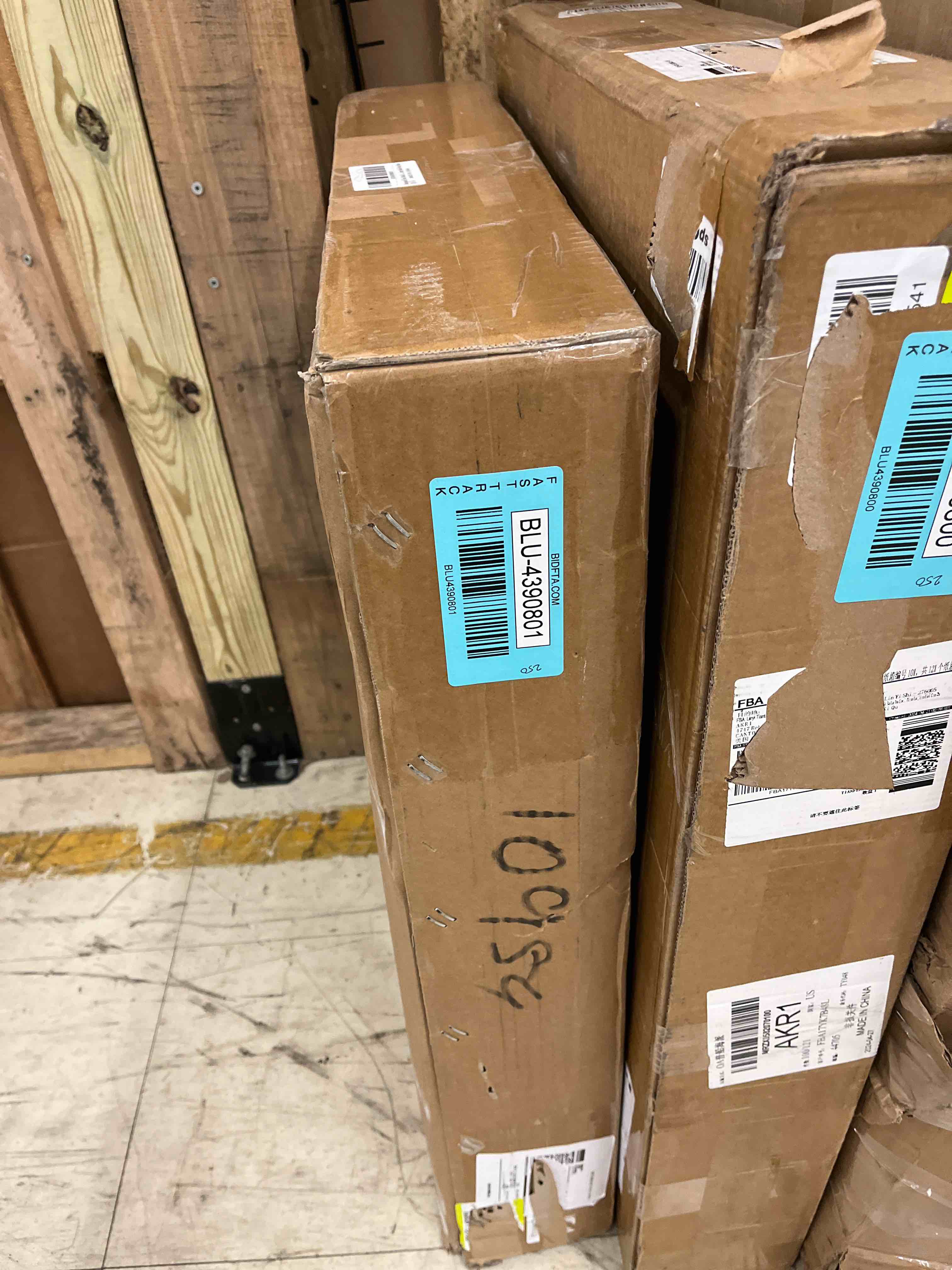 https://s3.amazonaws.com/lotting-images-prod/phillipi/BLU4390801_1739210803090.jpeg