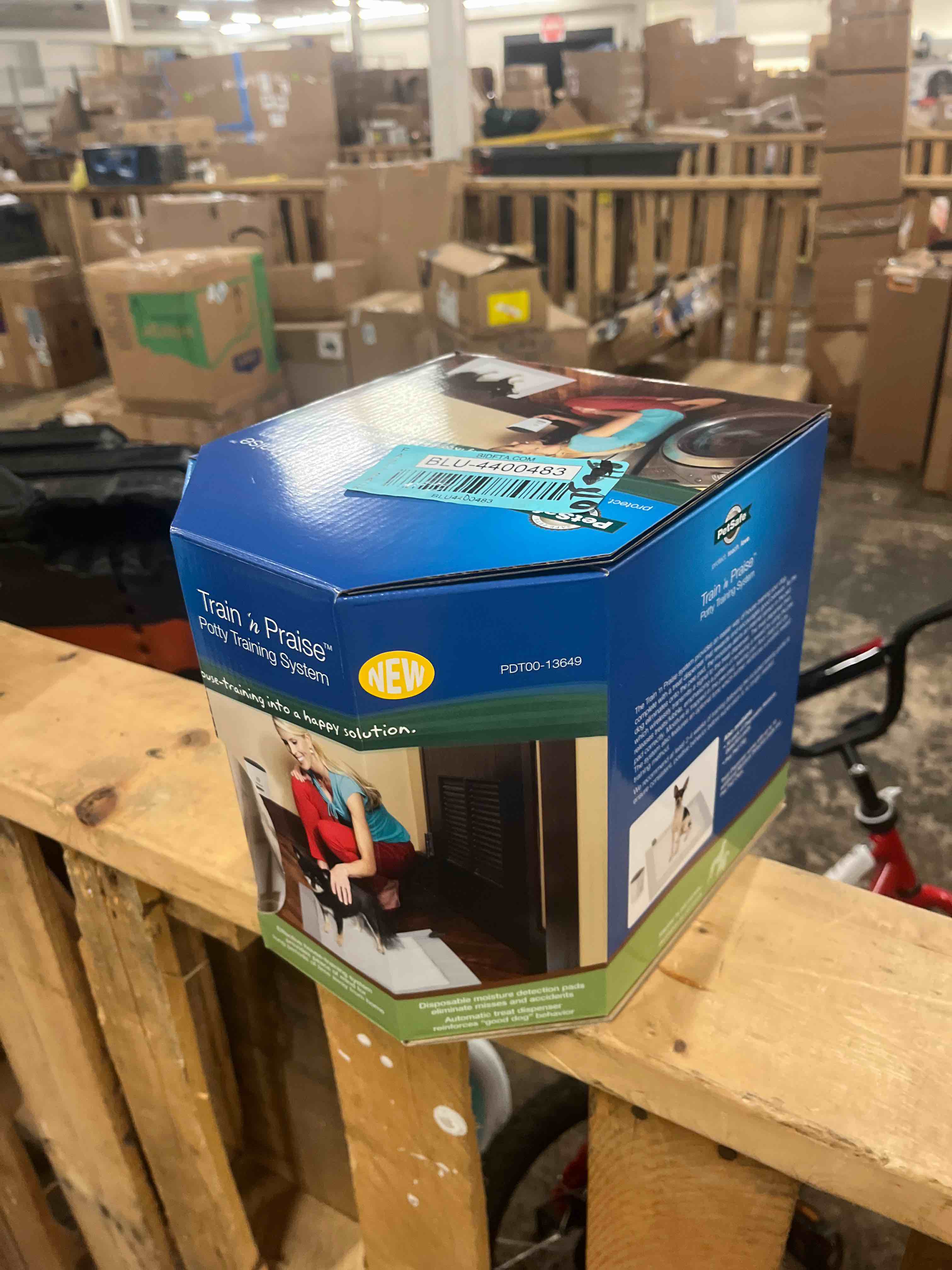 https://s3.amazonaws.com/lotting-images-prod/phillipi/BLU4400483_1752019514928.jpeg