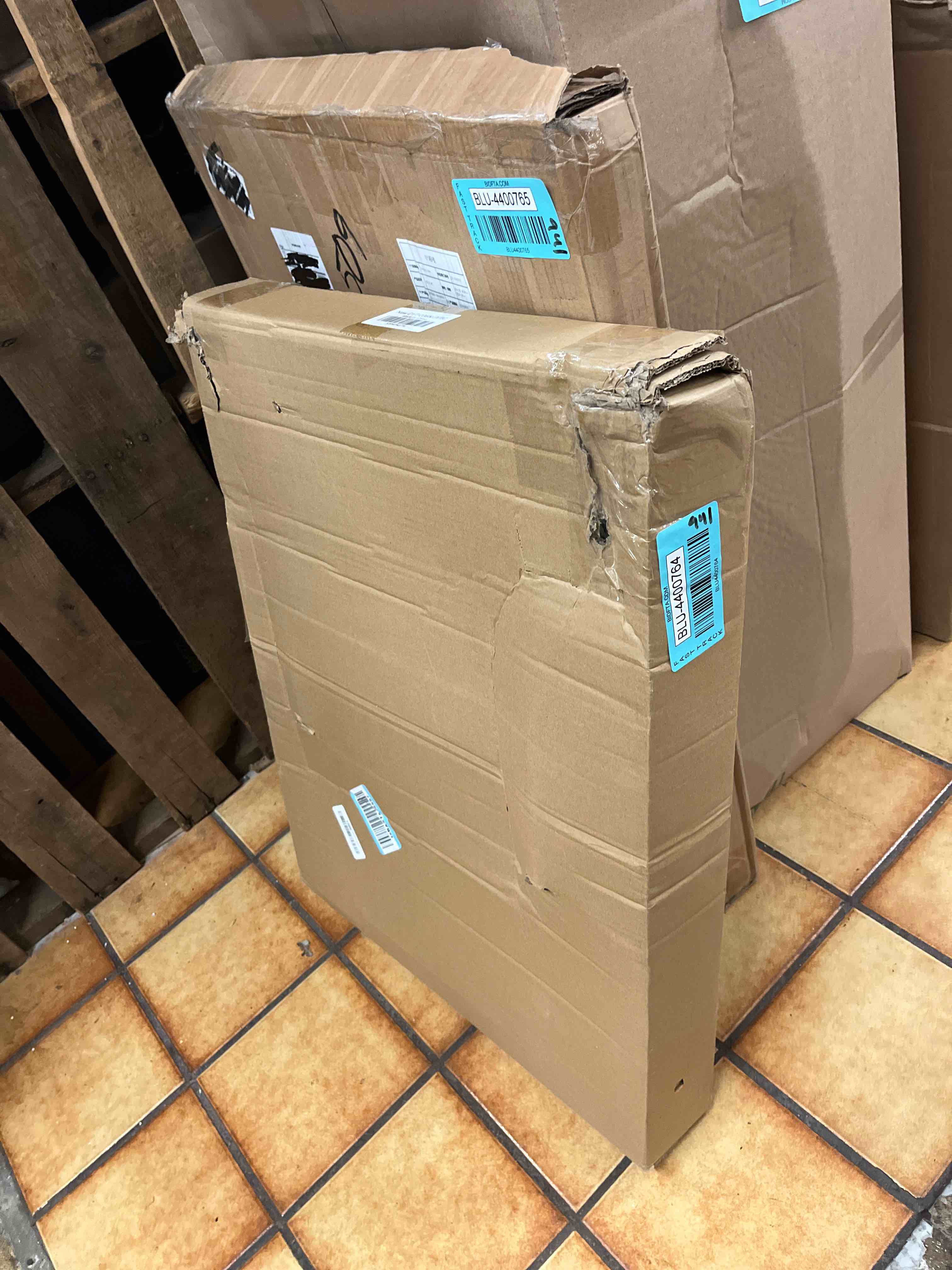 https://s3.amazonaws.com/lotting-images-prod/phillipi/BLU4400764_1750924031256.jpeg
