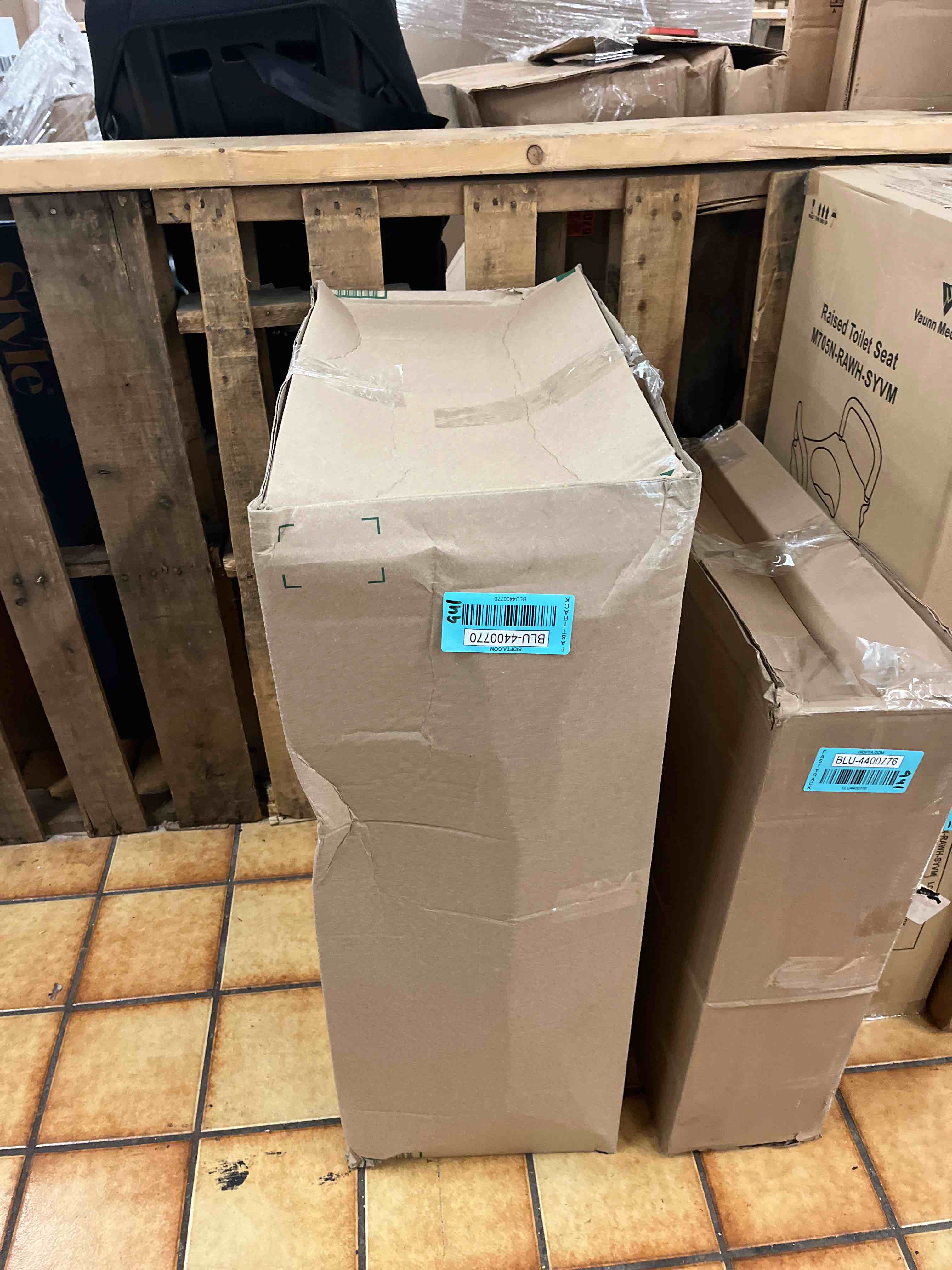 https://s3.amazonaws.com/lotting-images-prod/phillipi/BLU4400770_1750923503258.jpeg