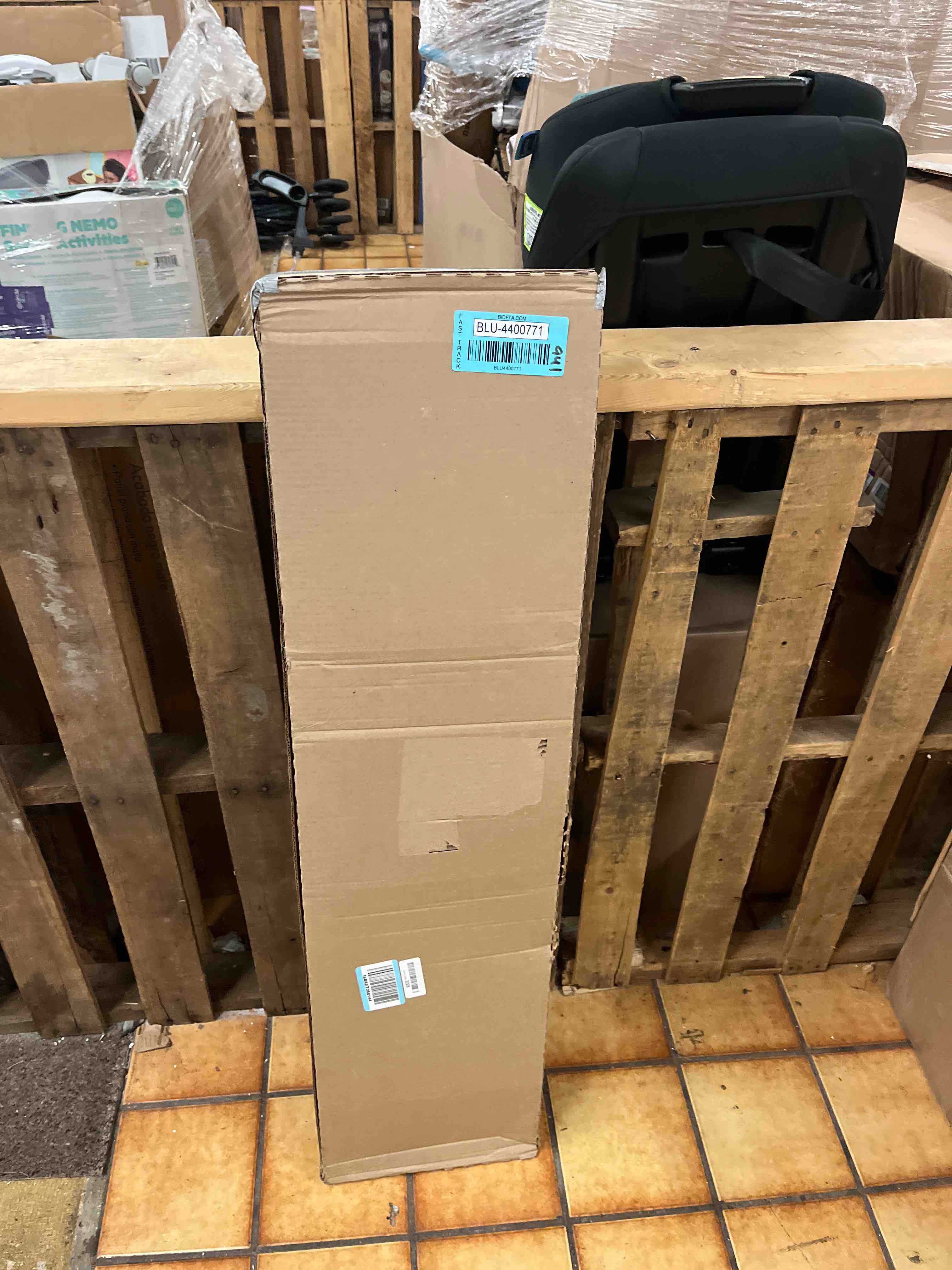 https://s3.amazonaws.com/lotting-images-prod/phillipi/BLU4400771_1750923224362.jpeg