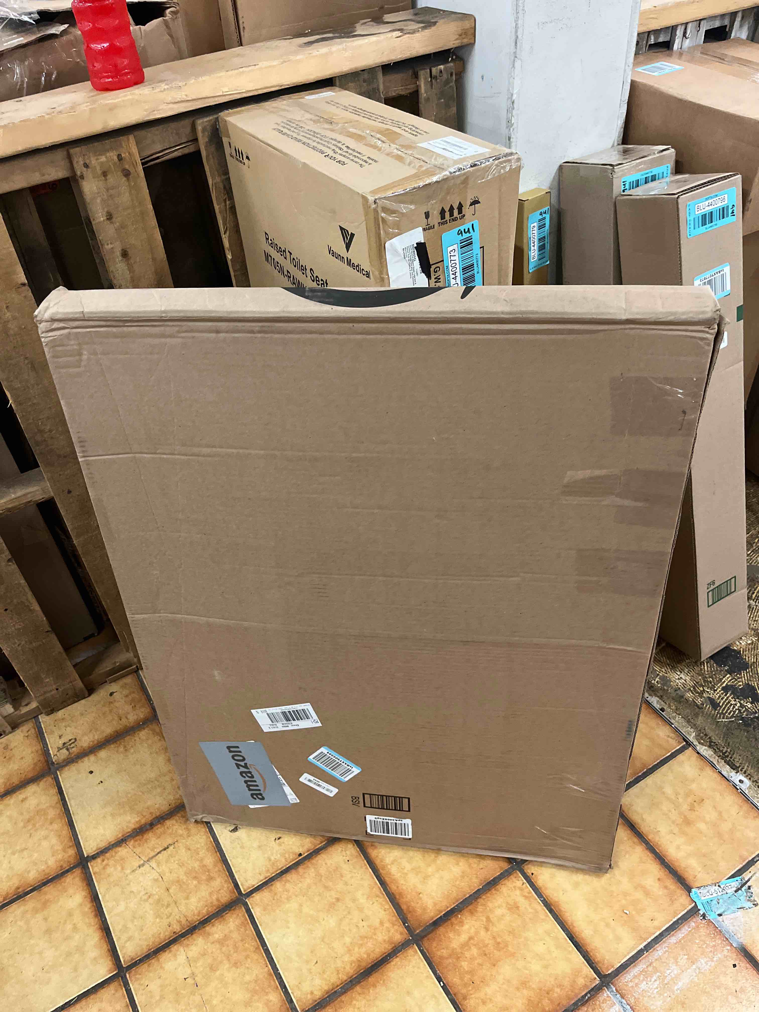 https://s3.amazonaws.com/lotting-images-prod/phillipi/BLU4400775_1750922950837.jpeg