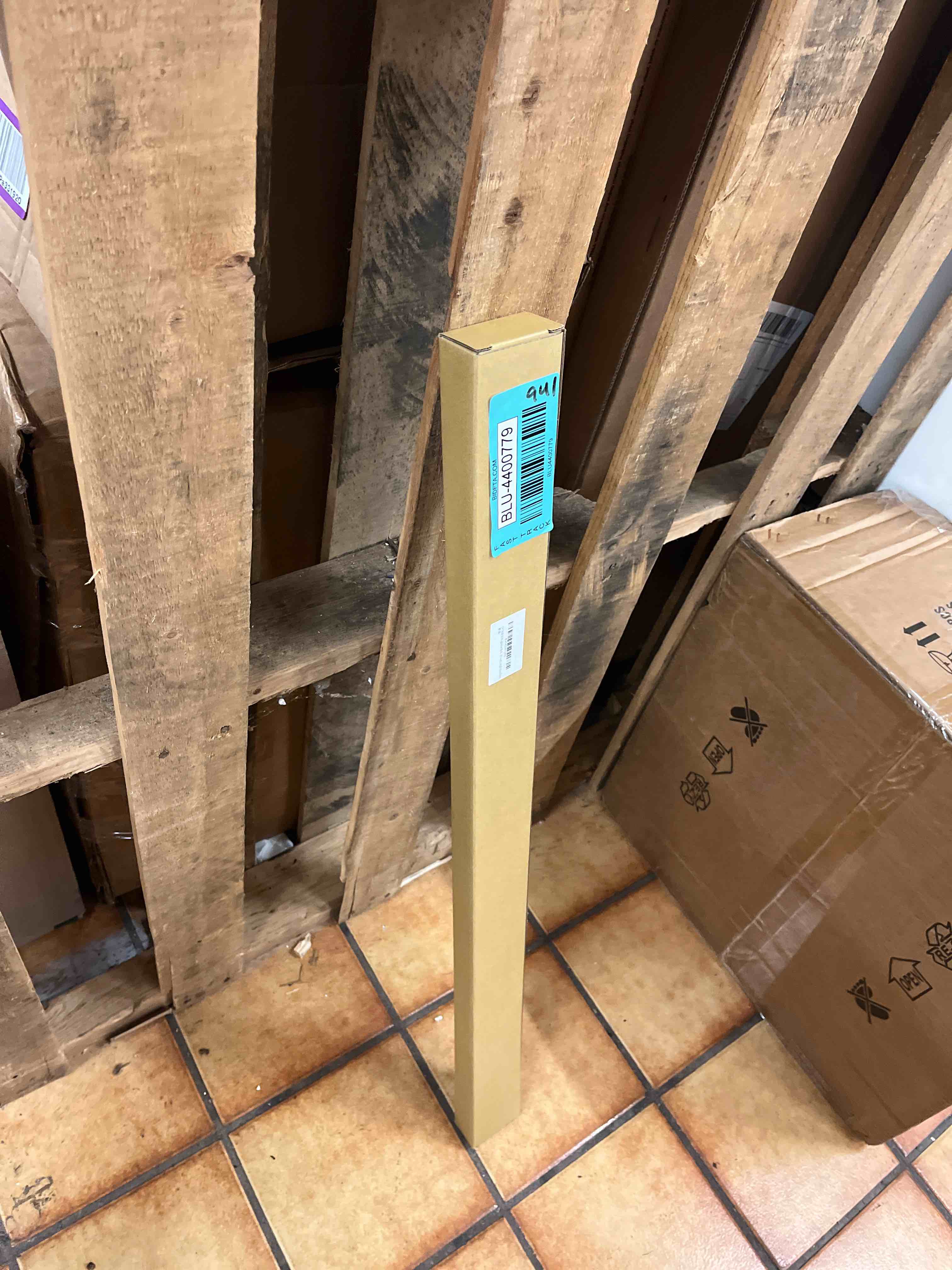 https://s3.amazonaws.com/lotting-images-prod/phillipi/BLU4400779_1750922650623.jpeg