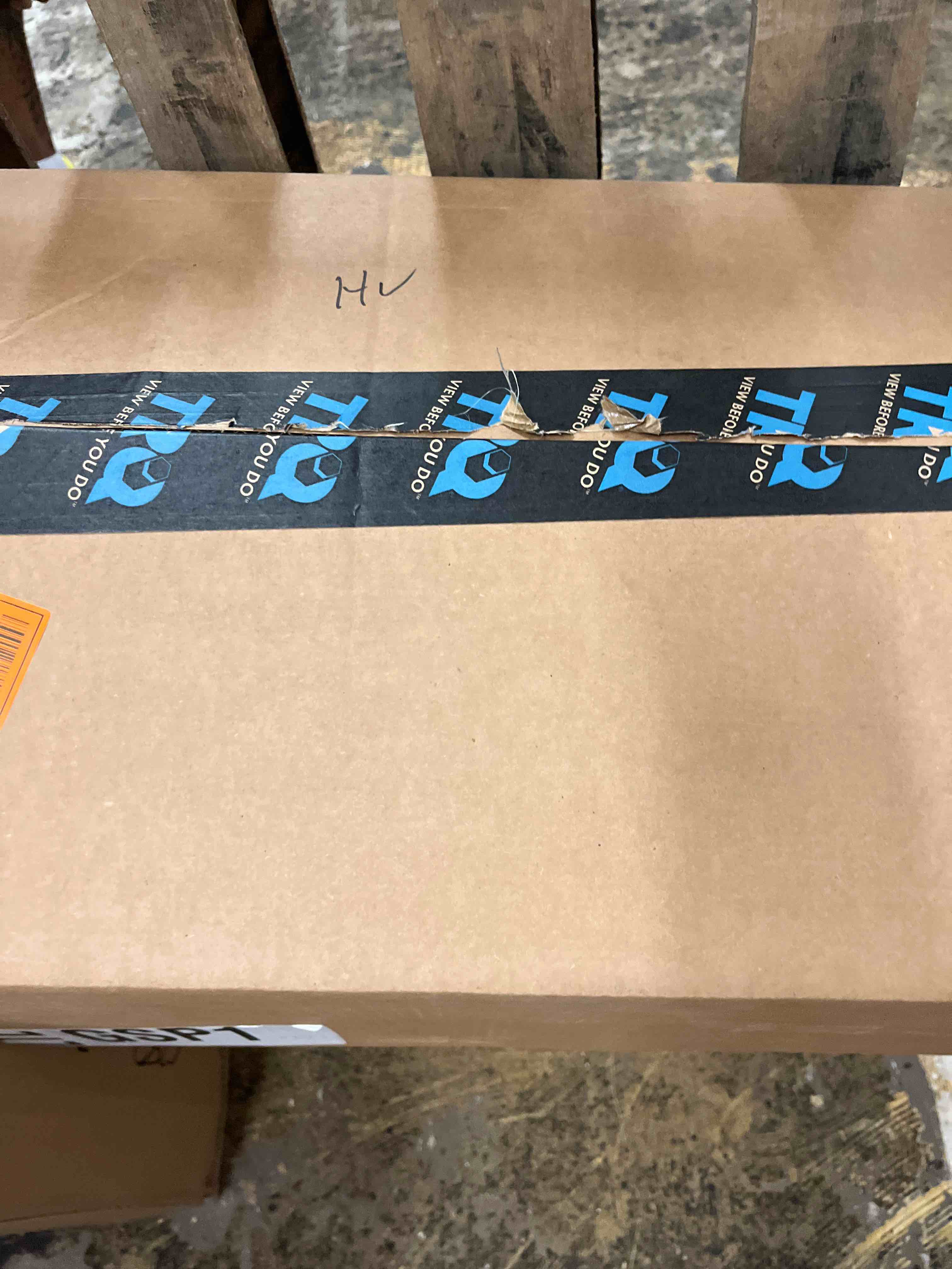 https://s3.amazonaws.com/lotting-images-prod/phillipi/BLU4400831_1750919906971.jpeg