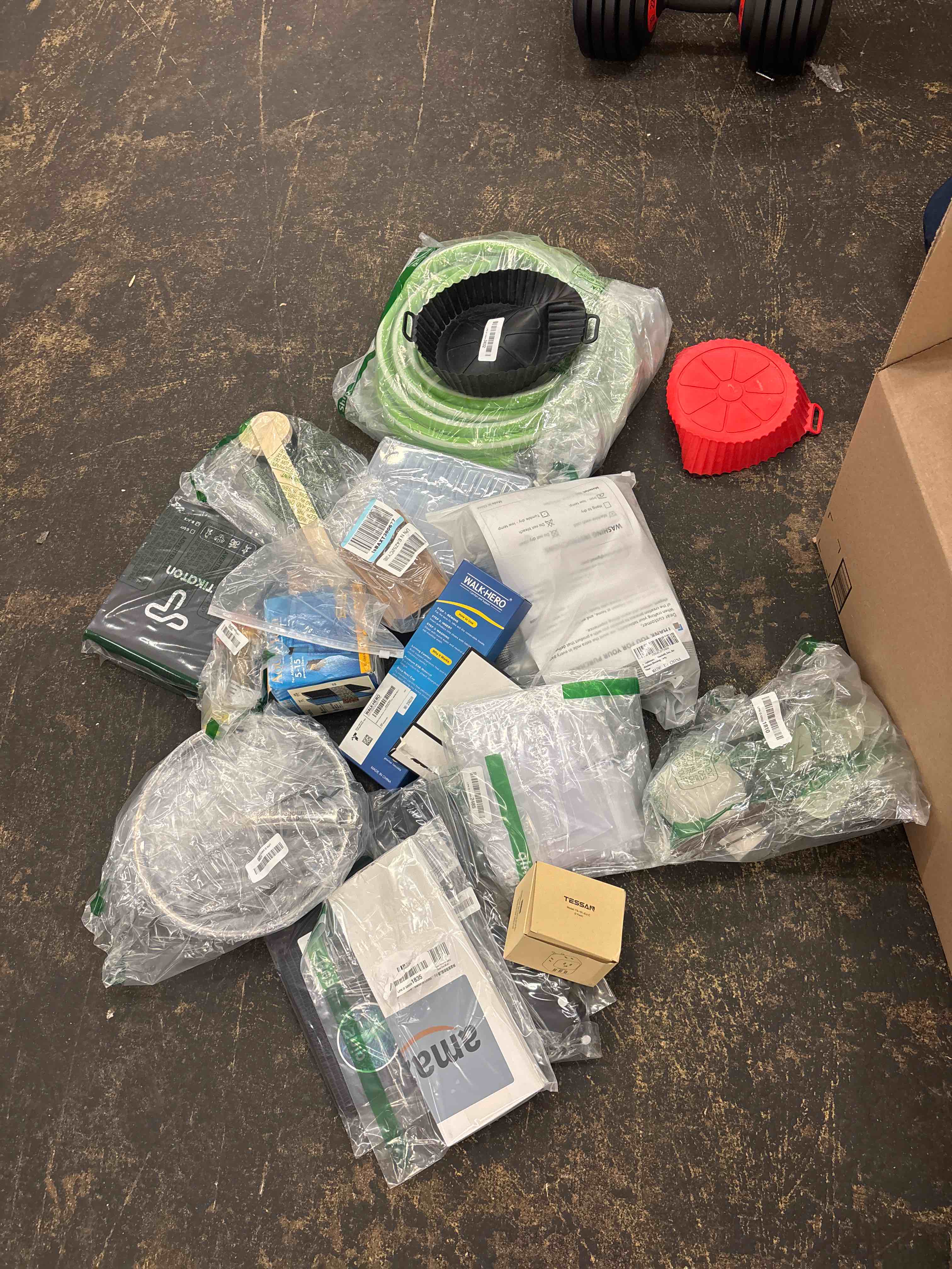 https://s3.amazonaws.com/lotting-images-prod/phillipi/BLU4400908_1751646048483.jpeg