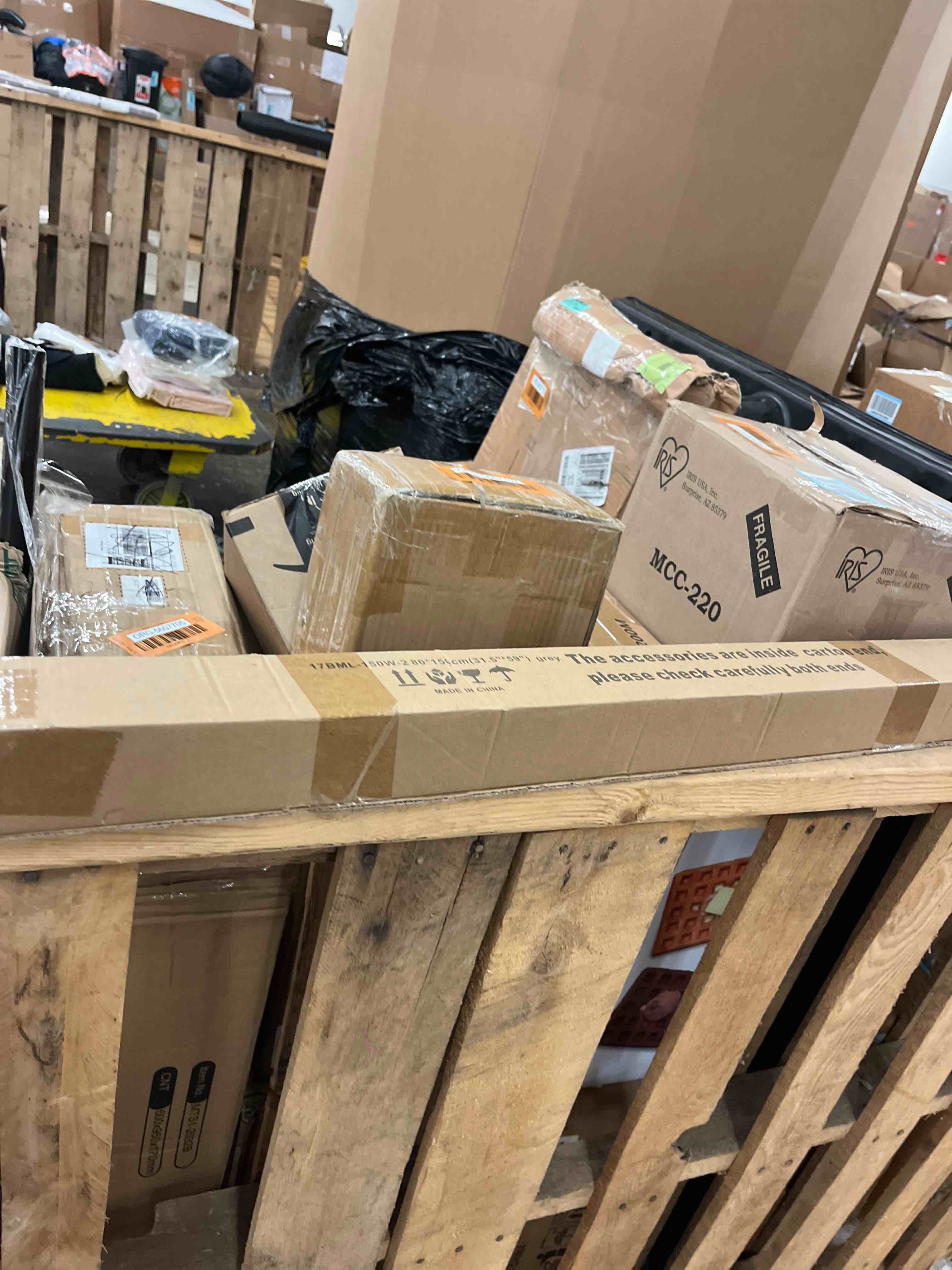 https://s3.amazonaws.com/lotting-images-prod/phillipi/BLU4400998_1751030445005.jpeg