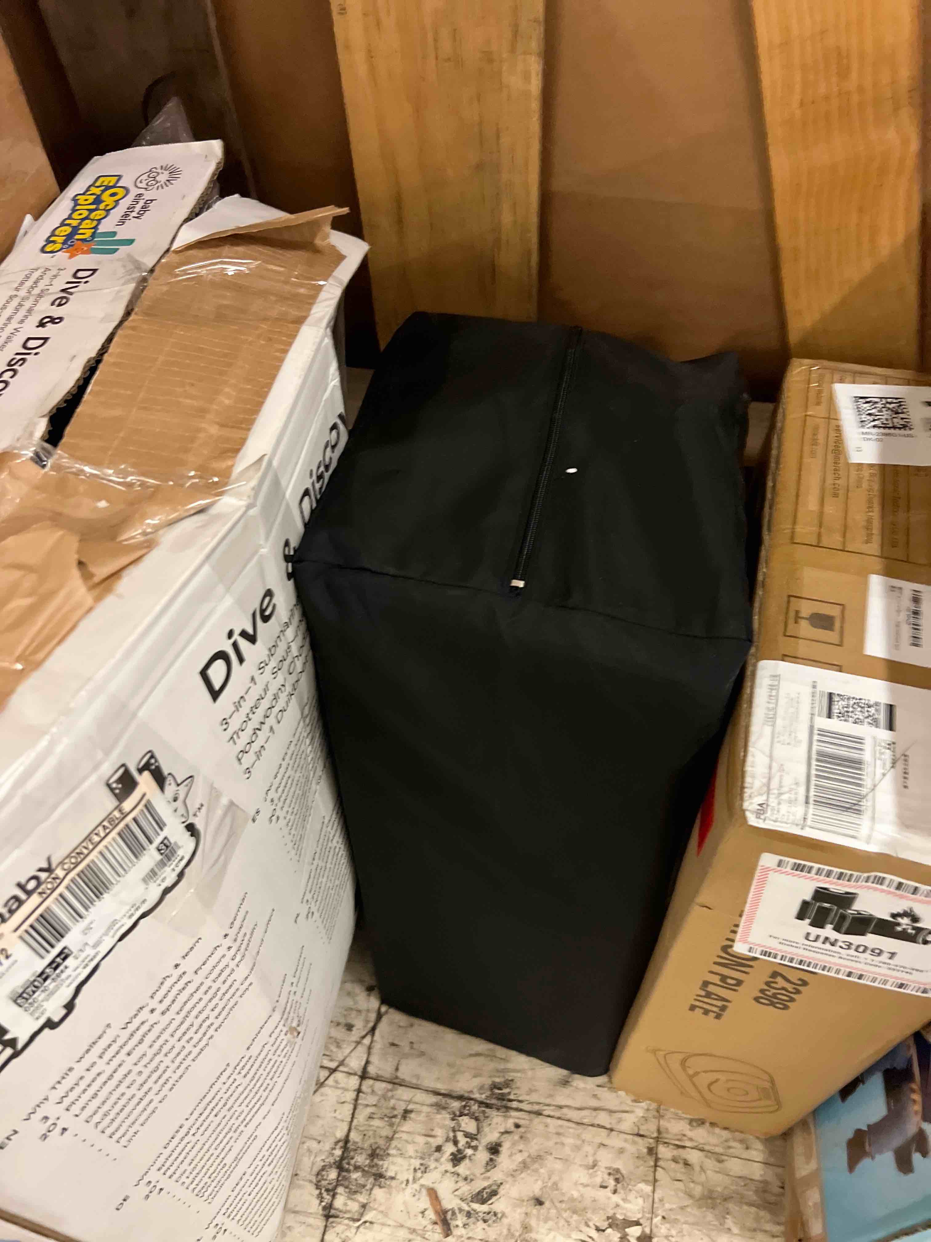 https://s3.amazonaws.com/lotting-images-prod/phillipi/BLU4401187_1752087414502.jpeg