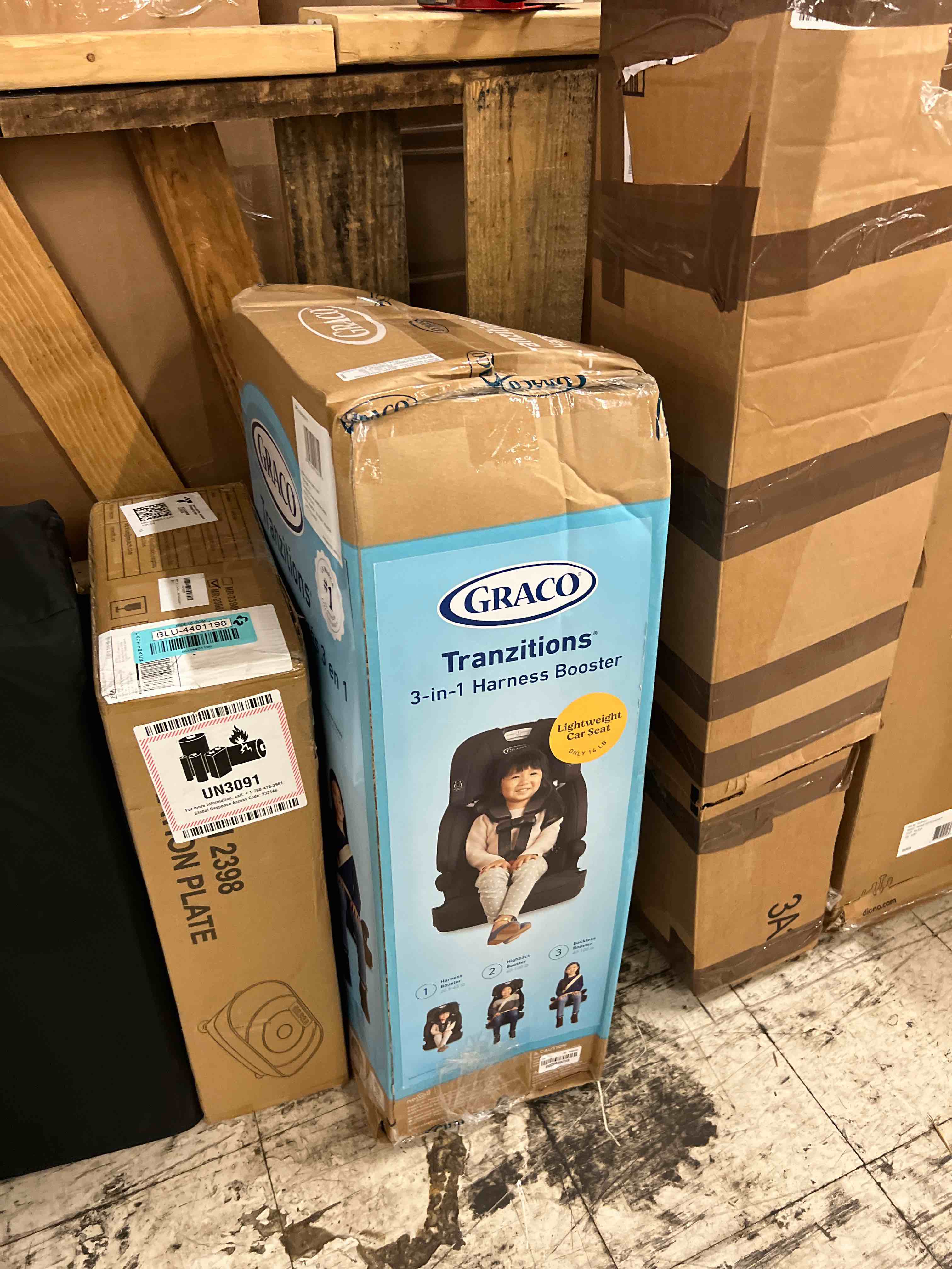 https://s3.amazonaws.com/lotting-images-prod/phillipi/BLU4401199_1752087516869.jpeg