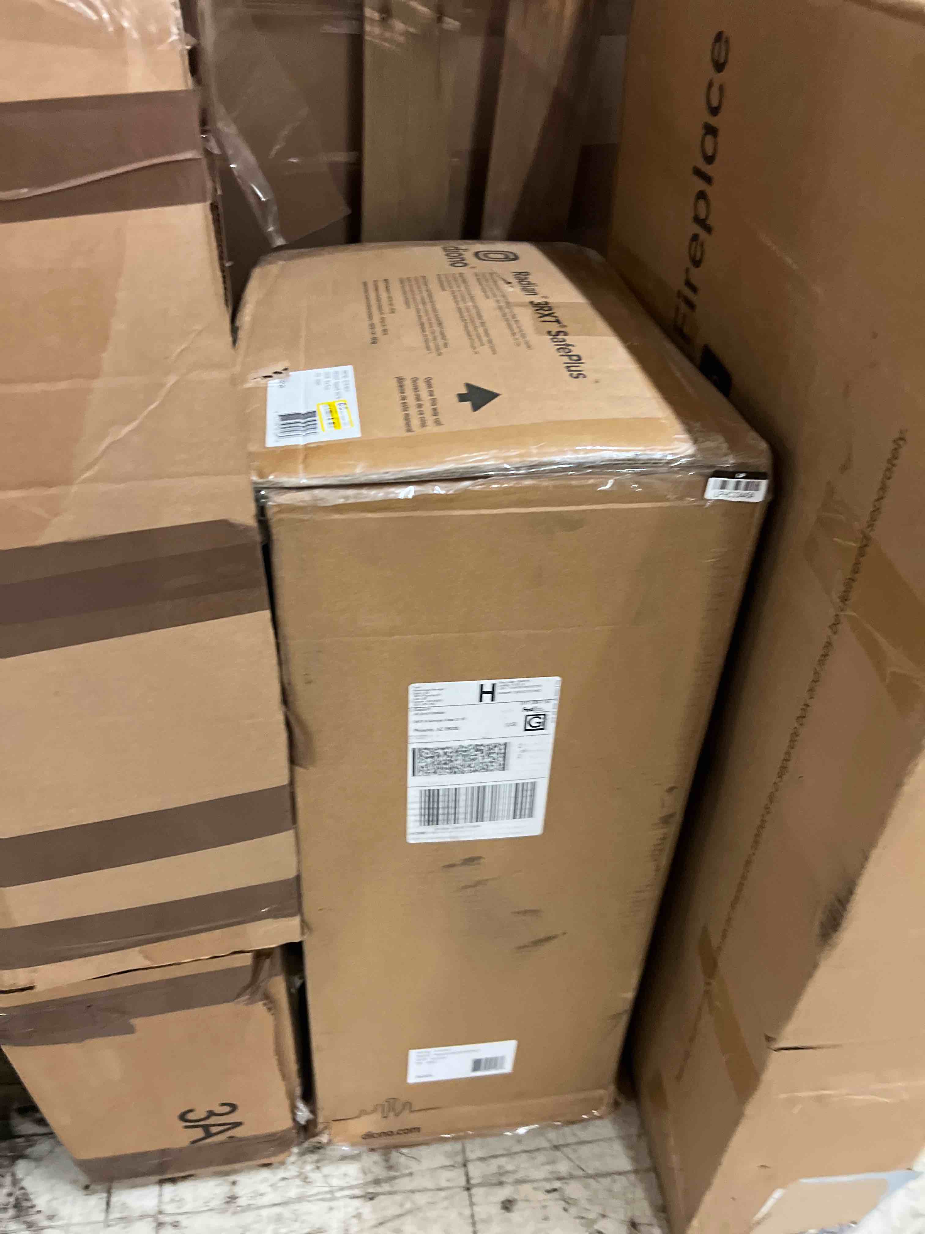 https://s3.amazonaws.com/lotting-images-prod/phillipi/BLU4401201_1752087694871.jpeg