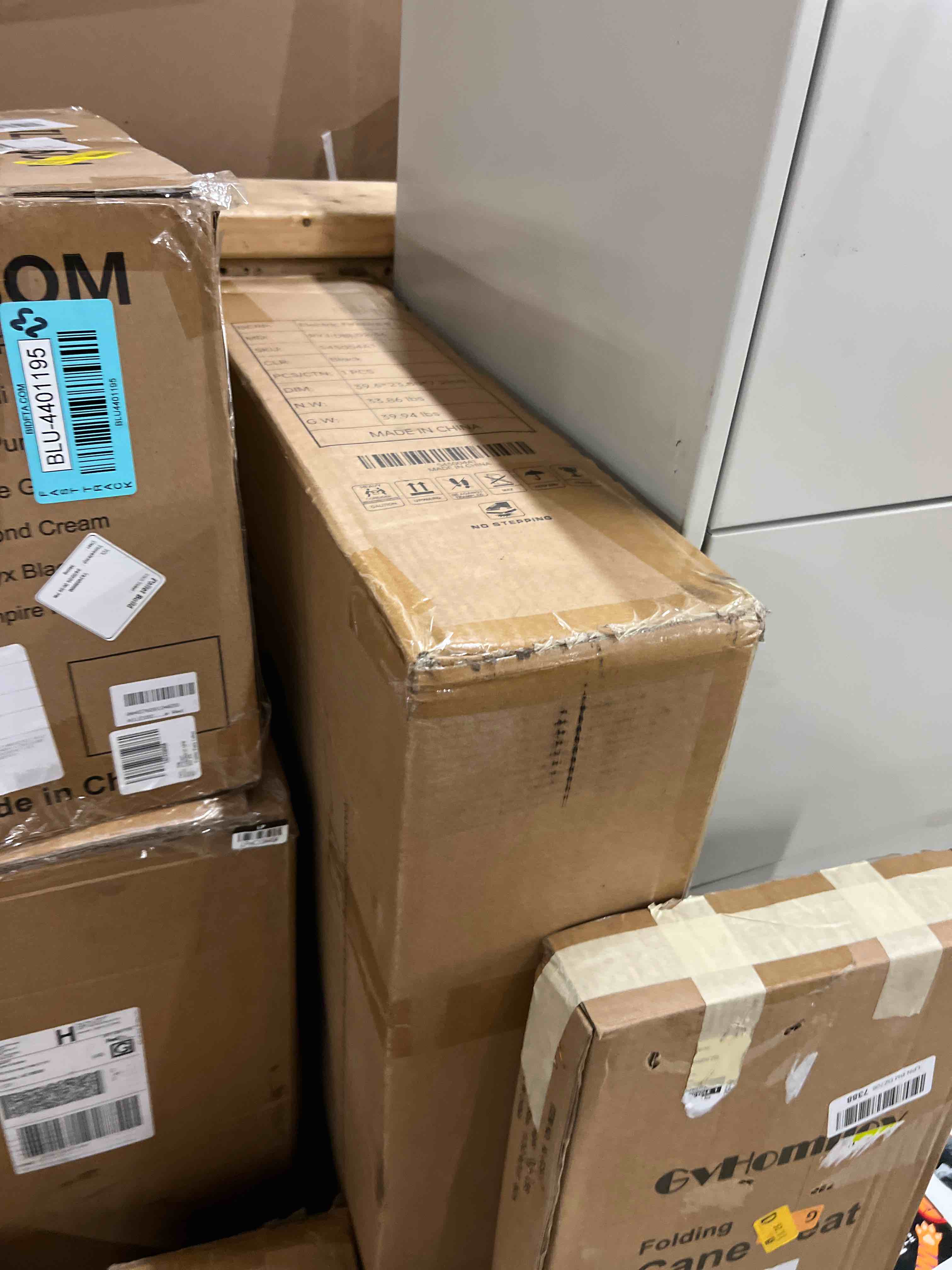 https://s3.amazonaws.com/lotting-images-prod/phillipi/BLU4401205_1752108436260.jpeg