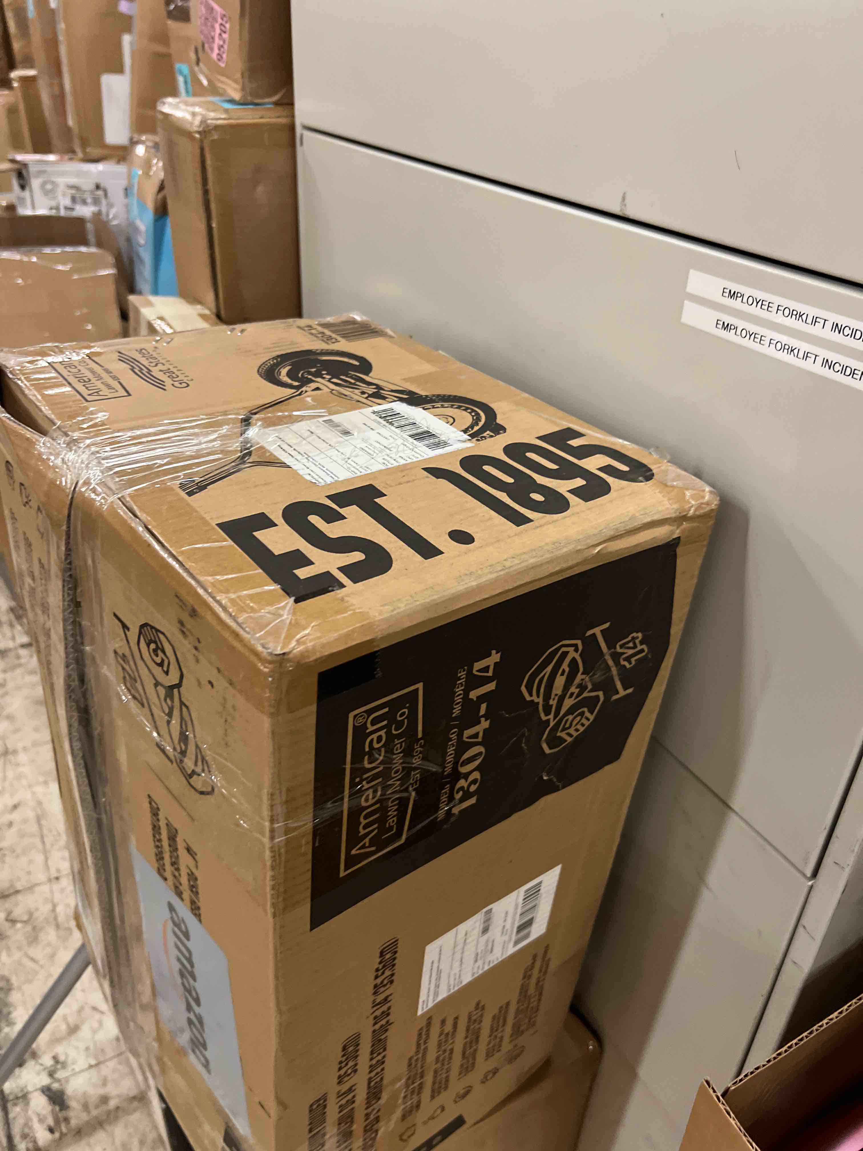 https://s3.amazonaws.com/lotting-images-prod/phillipi/BLU4401211_1752110639428.jpeg