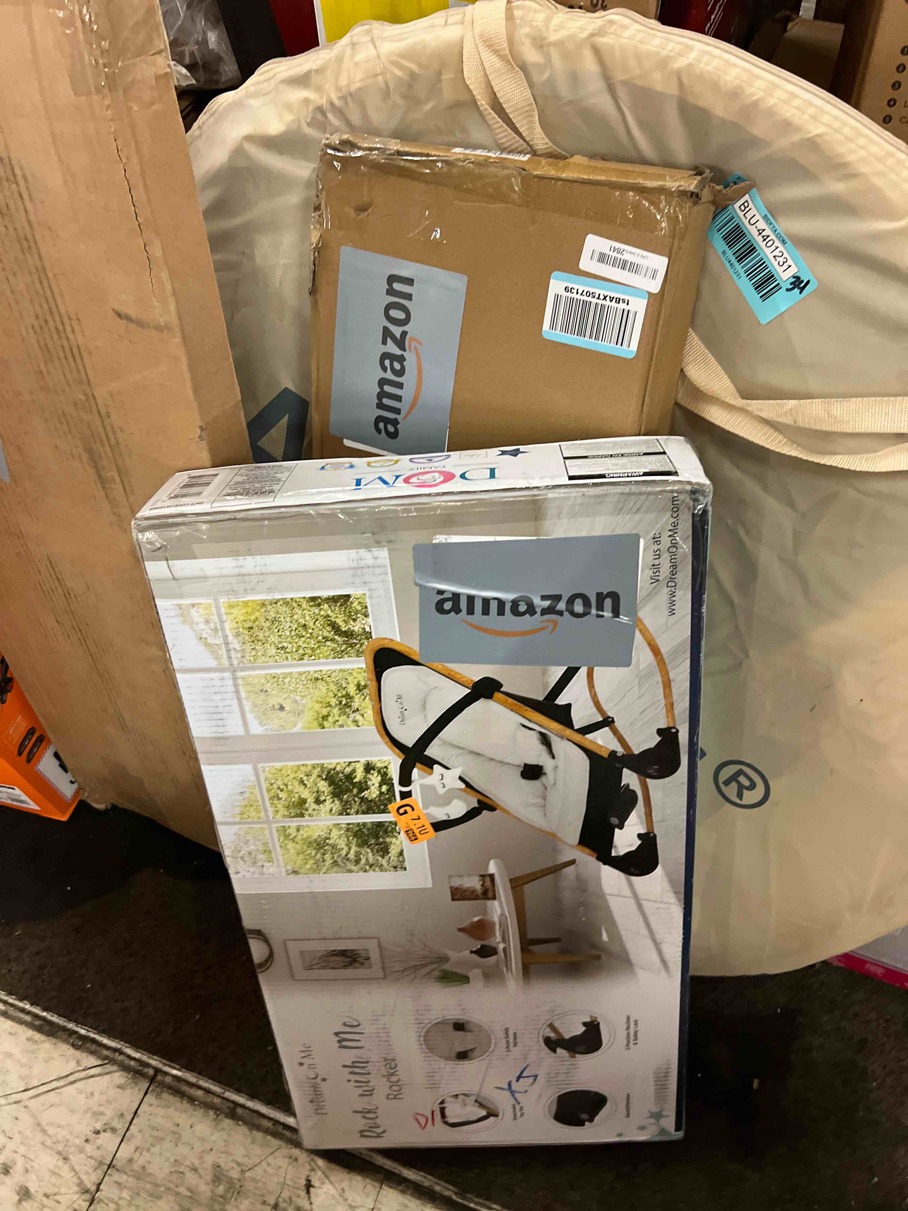 https://s3.amazonaws.com/lotting-images-prod/phillipi/BLU4401238_1752179312545.jpeg