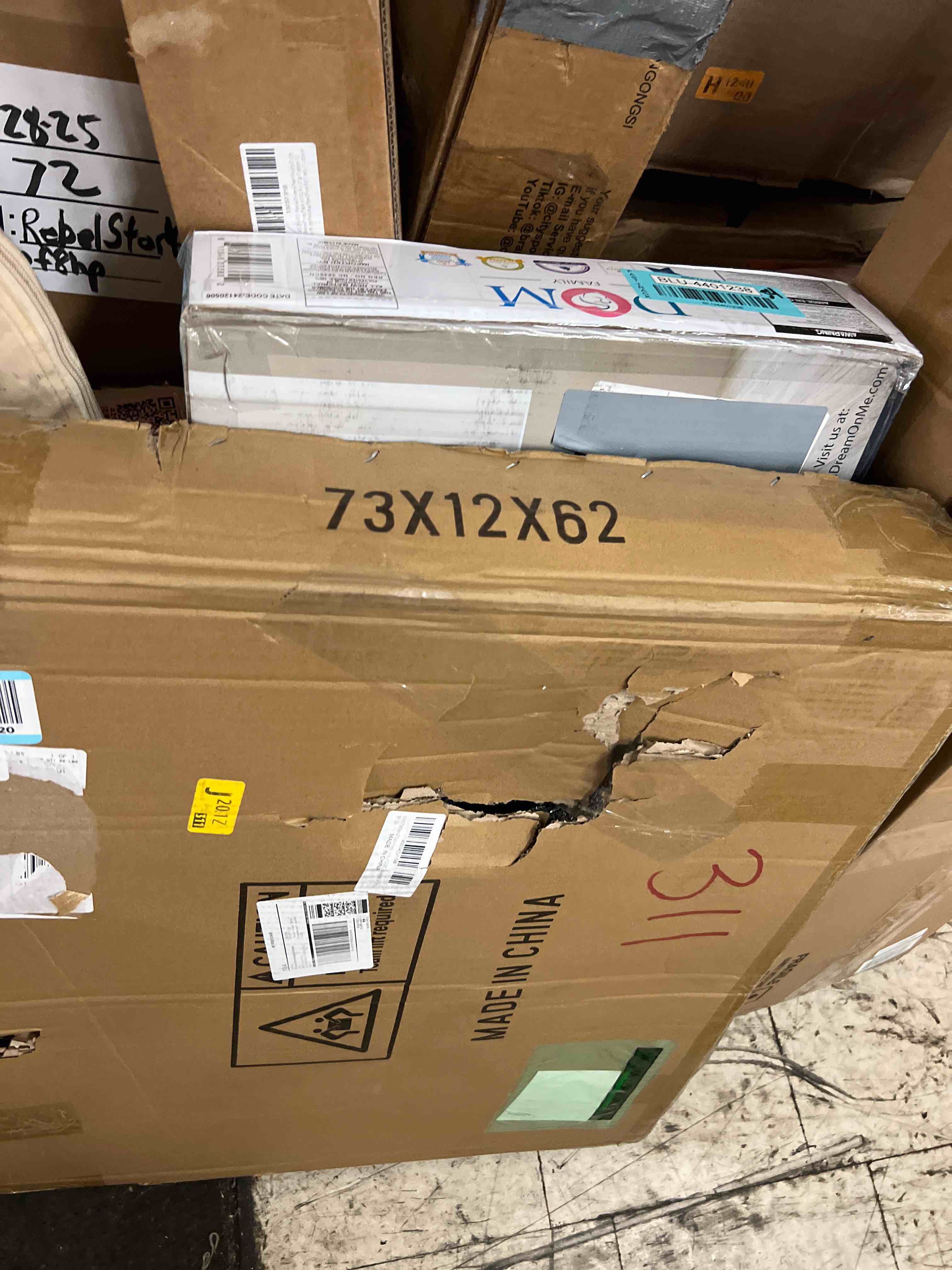 https://s3.amazonaws.com/lotting-images-prod/phillipi/BLU4401243_1752180967072.jpeg