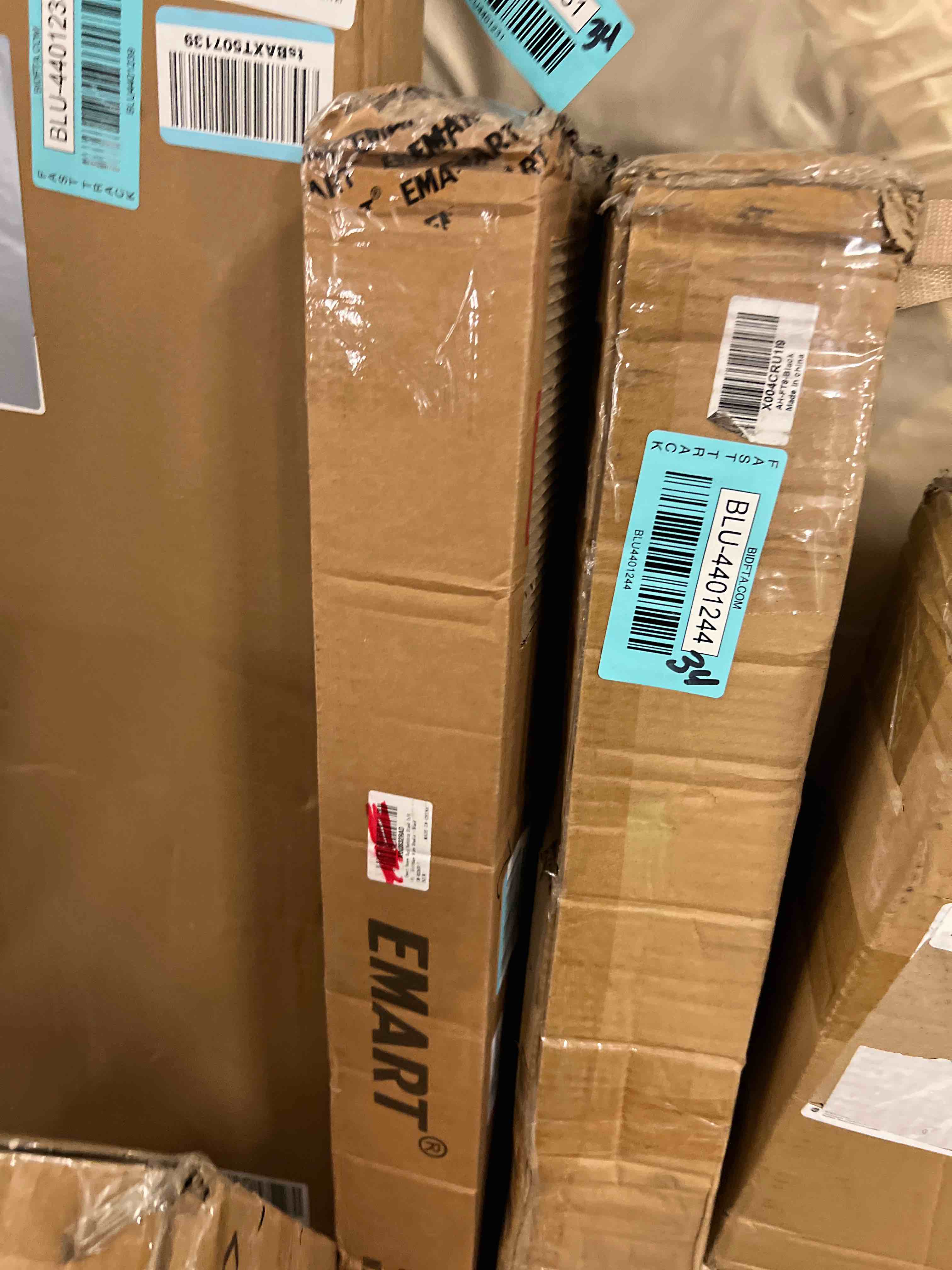 https://s3.amazonaws.com/lotting-images-prod/phillipi/BLU4401245_1752181030860.jpeg