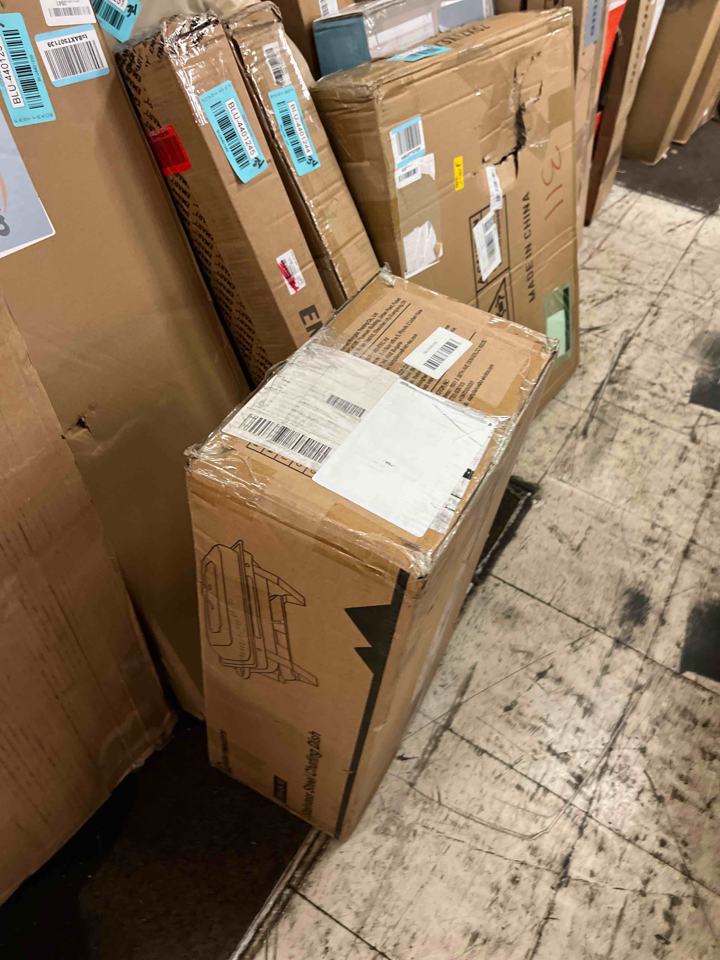 https://s3.amazonaws.com/lotting-images-prod/phillipi/BLU4401246_1752181075328.jpeg