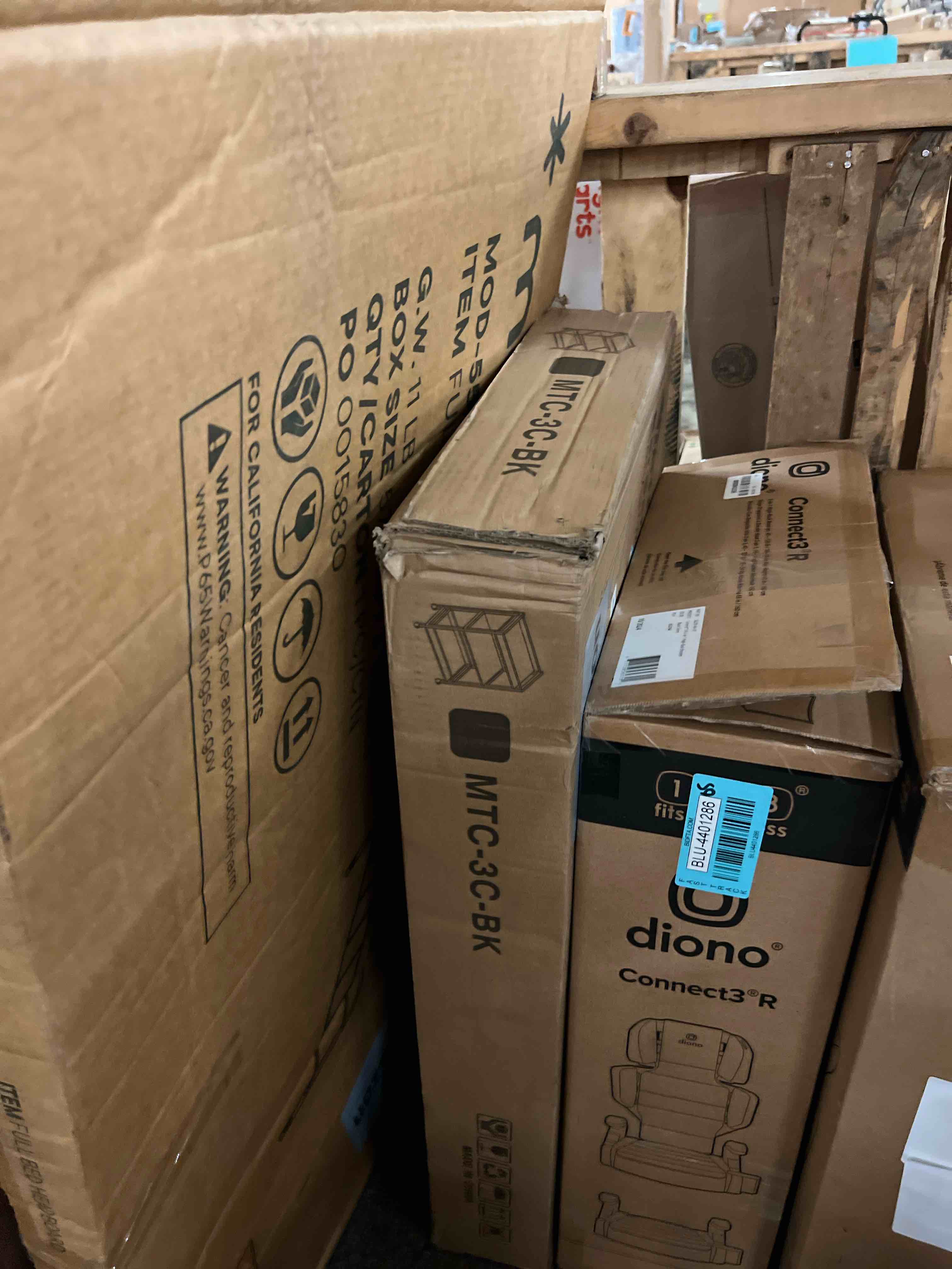https://s3.amazonaws.com/lotting-images-prod/phillipi/BLU4401285_1752210848739.jpeg