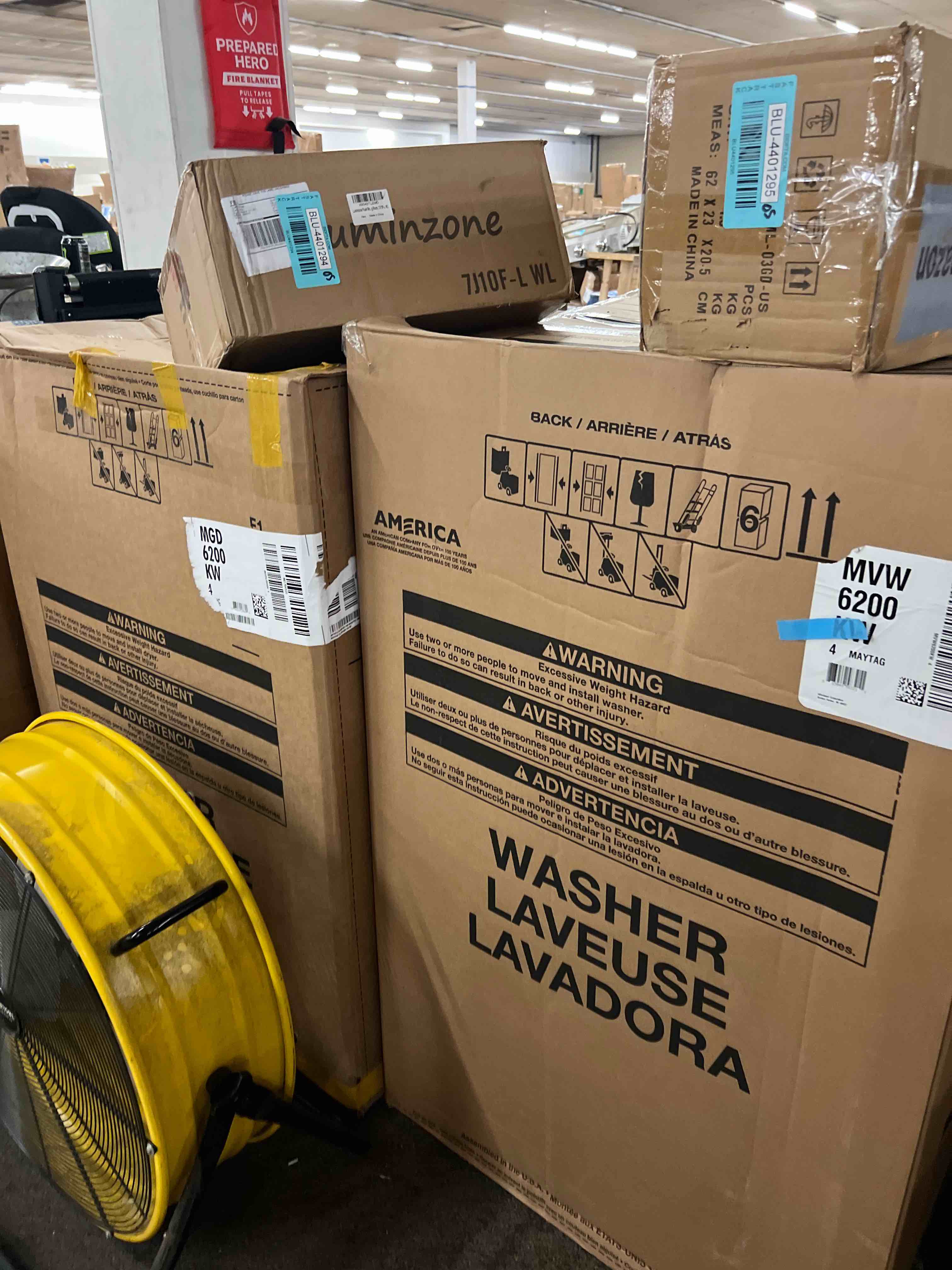 https://s3.amazonaws.com/lotting-images-prod/phillipi/BLU4401298_1752242946899.jpeg
