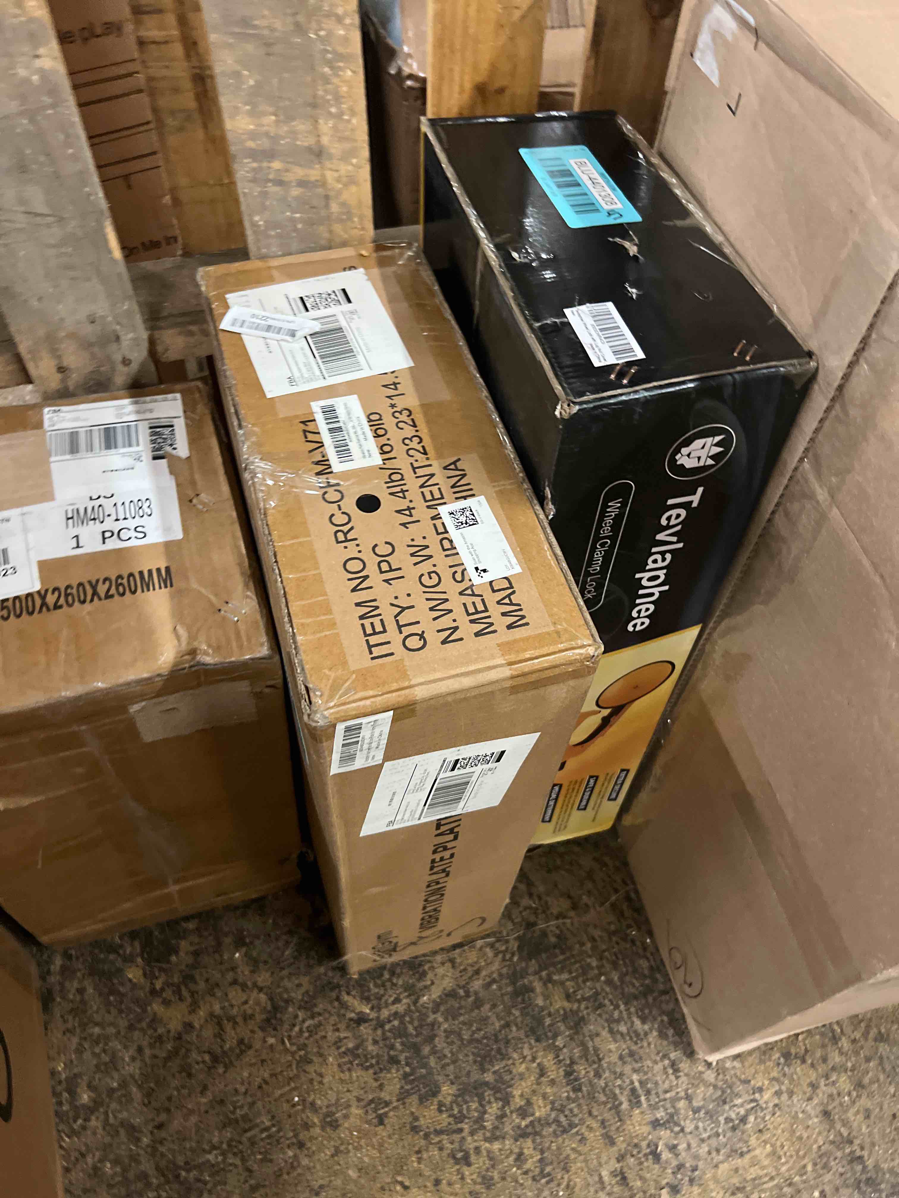 https://s3.amazonaws.com/lotting-images-prod/phillipi/BLU4401307_1752450059443.jpeg