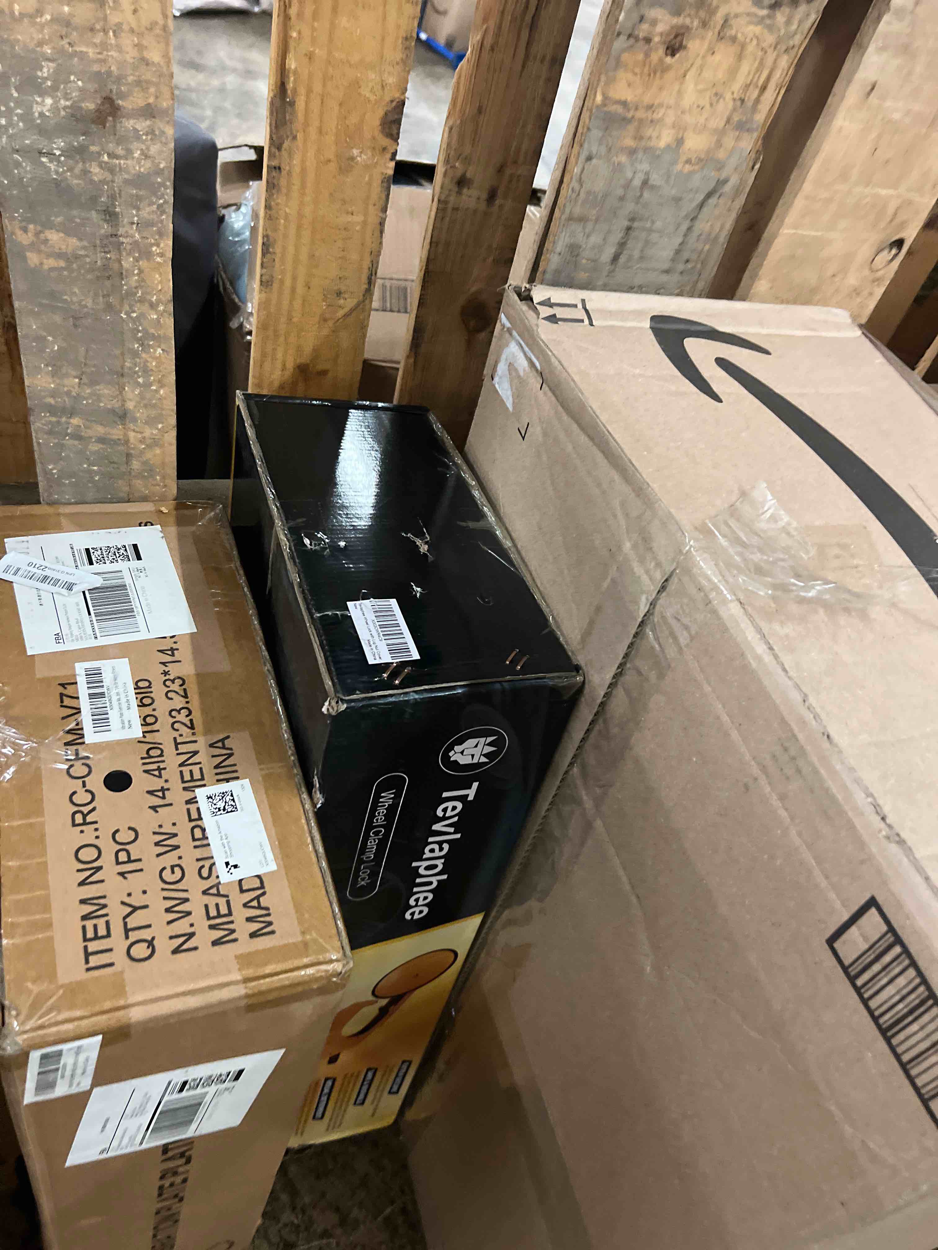 https://s3.amazonaws.com/lotting-images-prod/phillipi/BLU4401308_1752450021391.jpeg