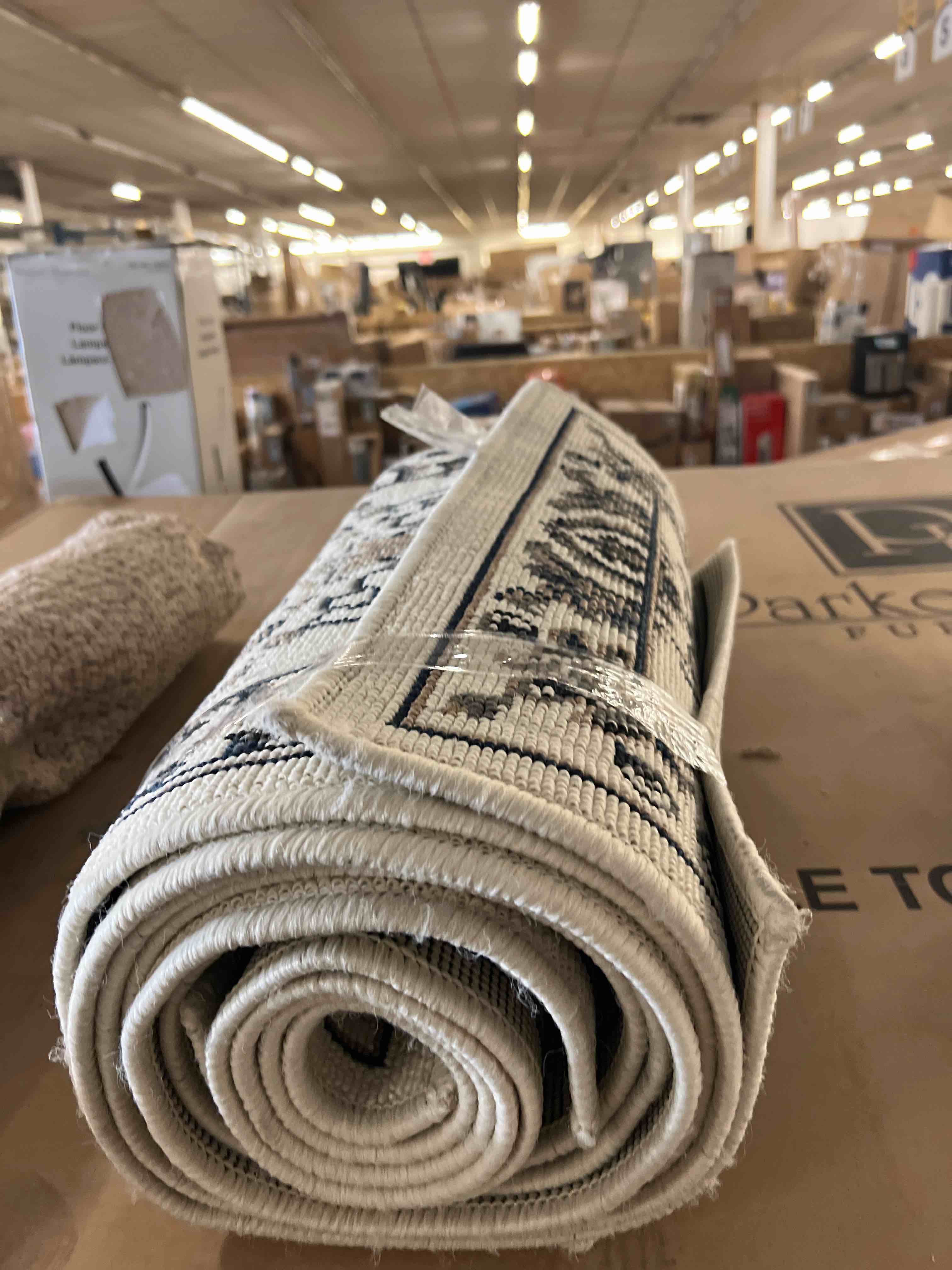 https://s3.amazonaws.com/lotting-images-prod/phillipi/BLU4401410_1752603384111.jpeg