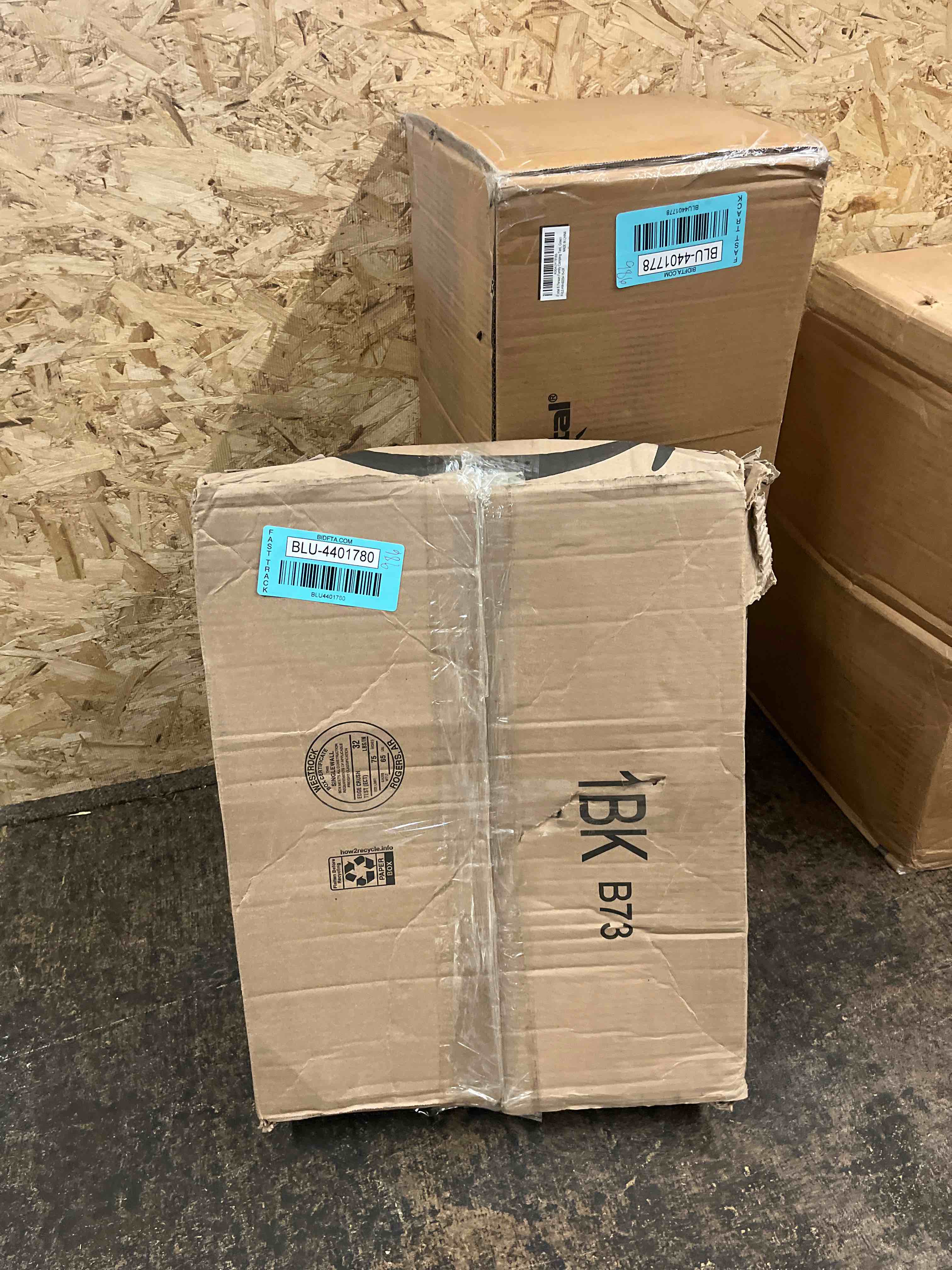 https://s3.amazonaws.com/lotting-images-prod/phillipi/BLU4401780_1751555354667.jpeg