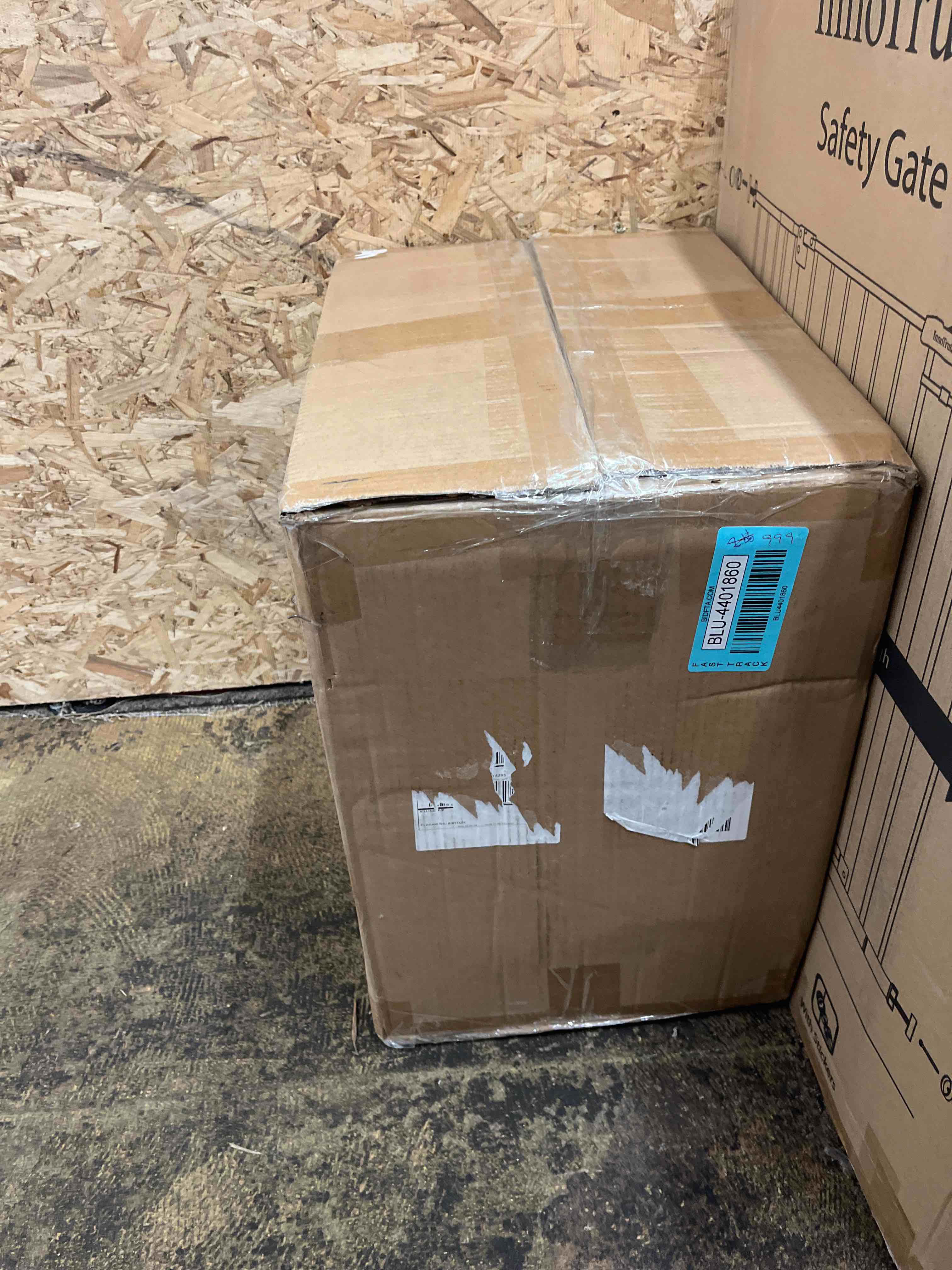 https://s3.amazonaws.com/lotting-images-prod/phillipi/BLU4401860_1751640932614.jpeg