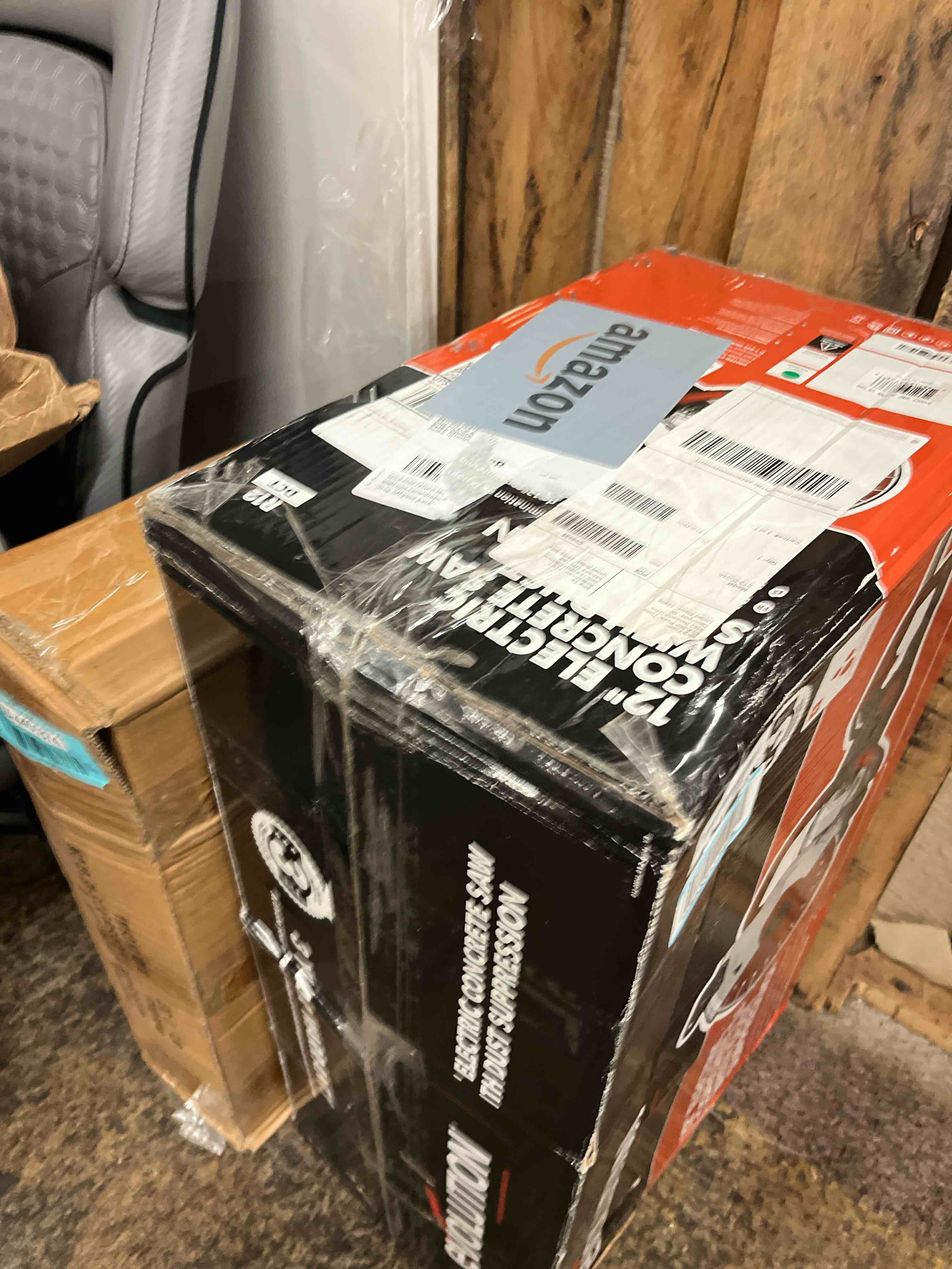 https://s3.amazonaws.com/lotting-images-prod/phillipi/BLU4401873_1751561651989.jpeg