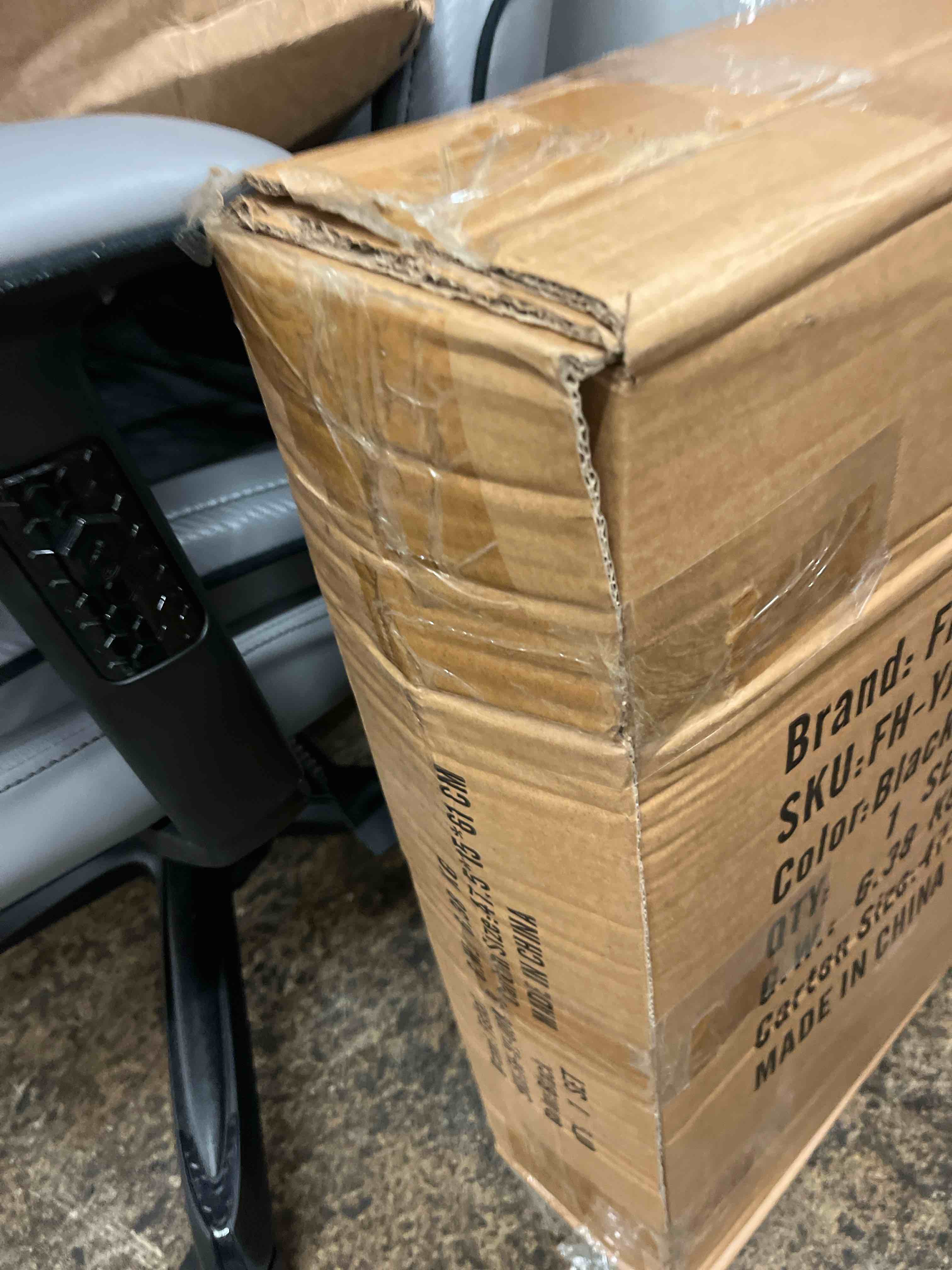 https://s3.amazonaws.com/lotting-images-prod/phillipi/BLU4401874_1751561591482.jpeg