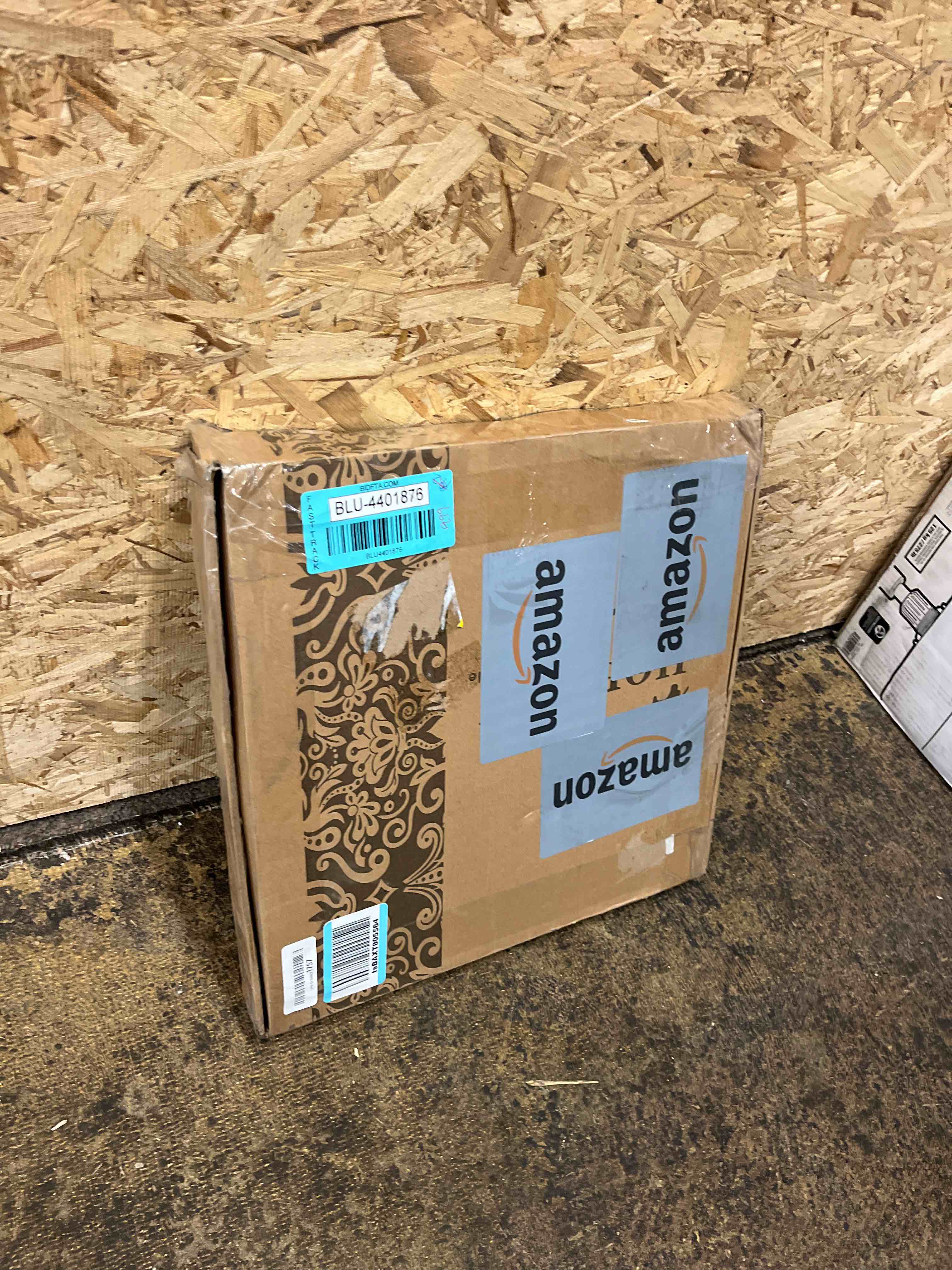 https://s3.amazonaws.com/lotting-images-prod/phillipi/BLU4401876_1751639594965.jpeg