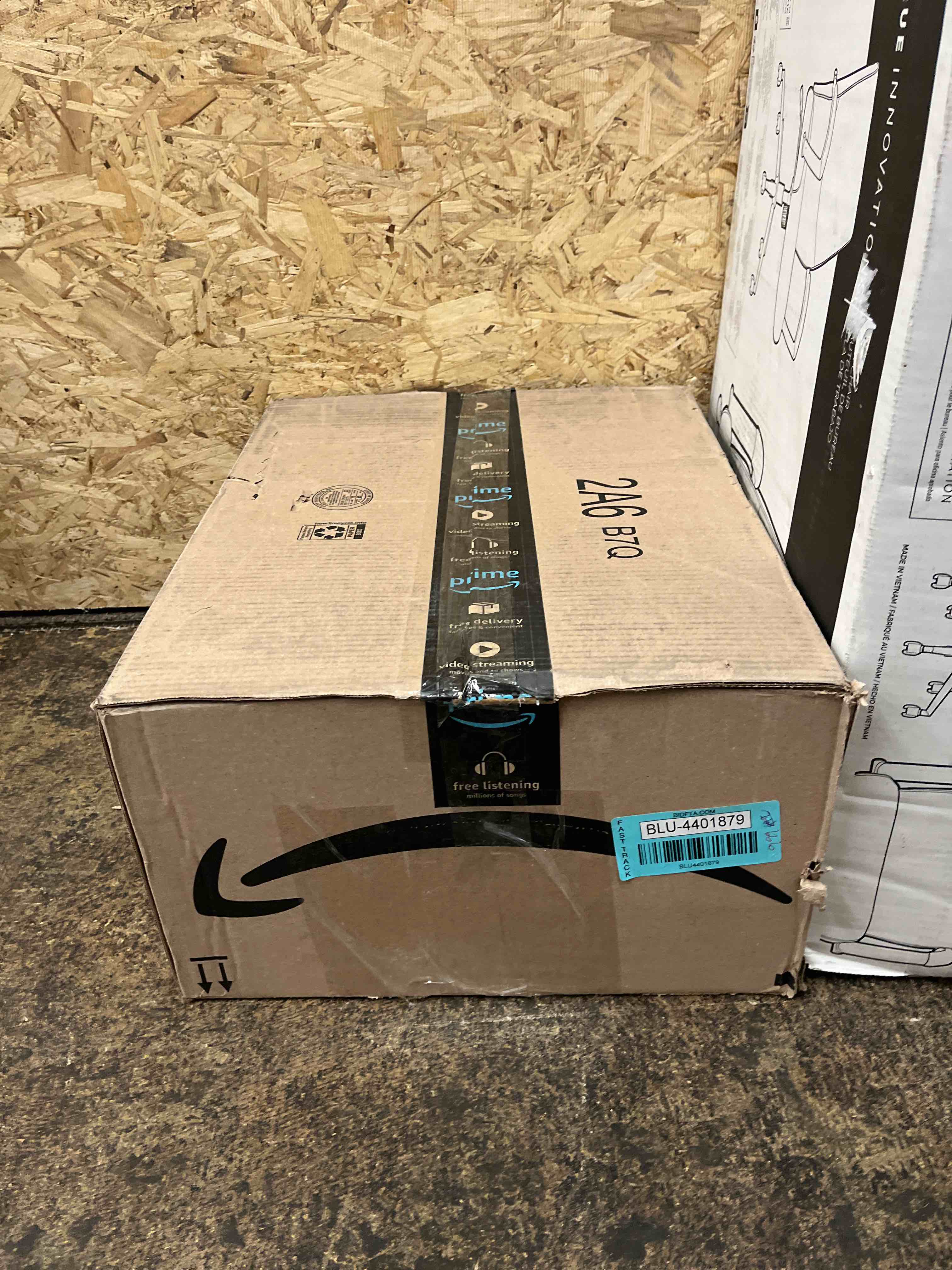 https://s3.amazonaws.com/lotting-images-prod/phillipi/BLU4401879_1751639982846.jpeg