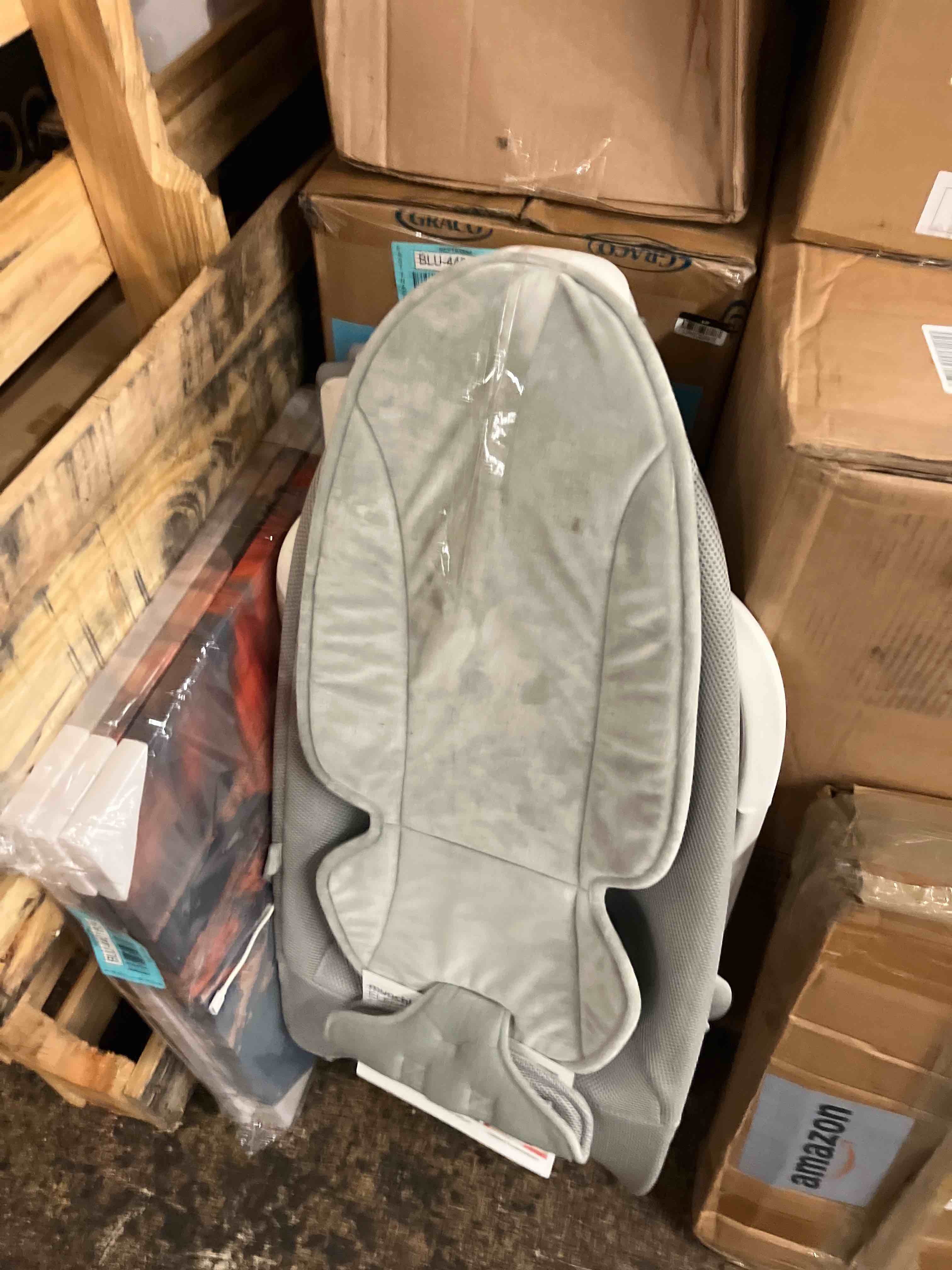 https://s3.amazonaws.com/lotting-images-prod/phillipi/BLU4401916_1751564904556.jpeg