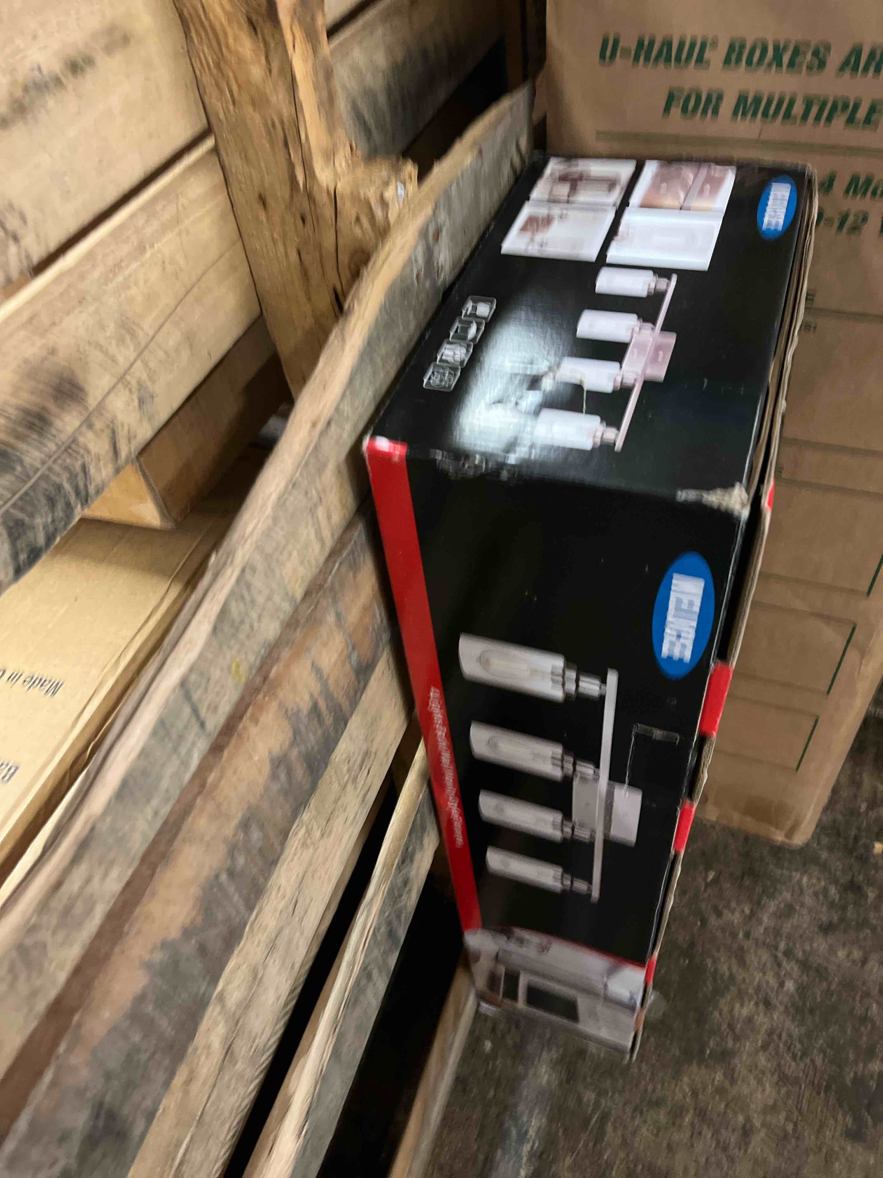 https://s3.amazonaws.com/lotting-images-prod/phillipi/BLU4401931_1751574092968.jpeg