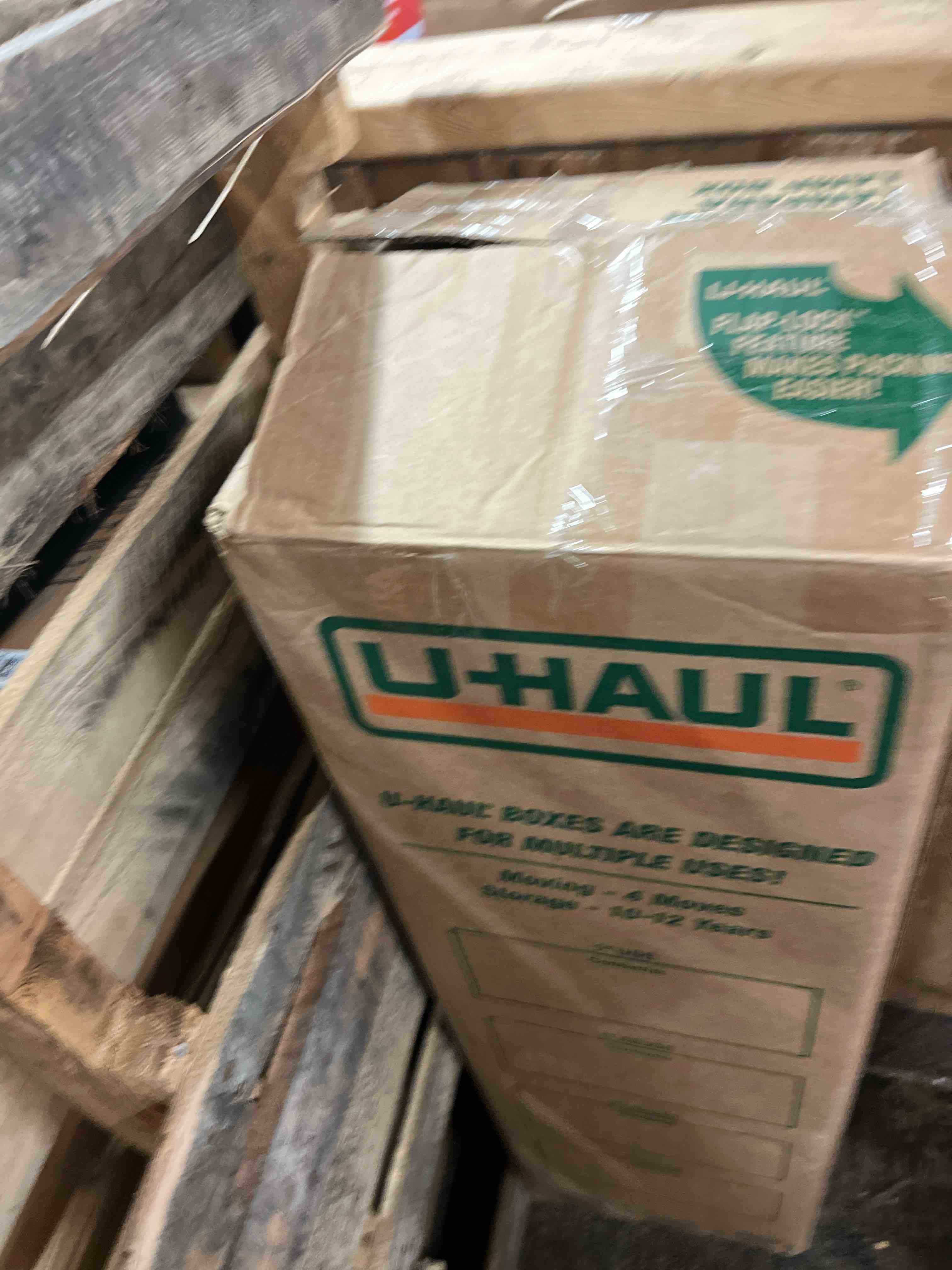 https://s3.amazonaws.com/lotting-images-prod/phillipi/BLU4401932_1751574053492.jpeg