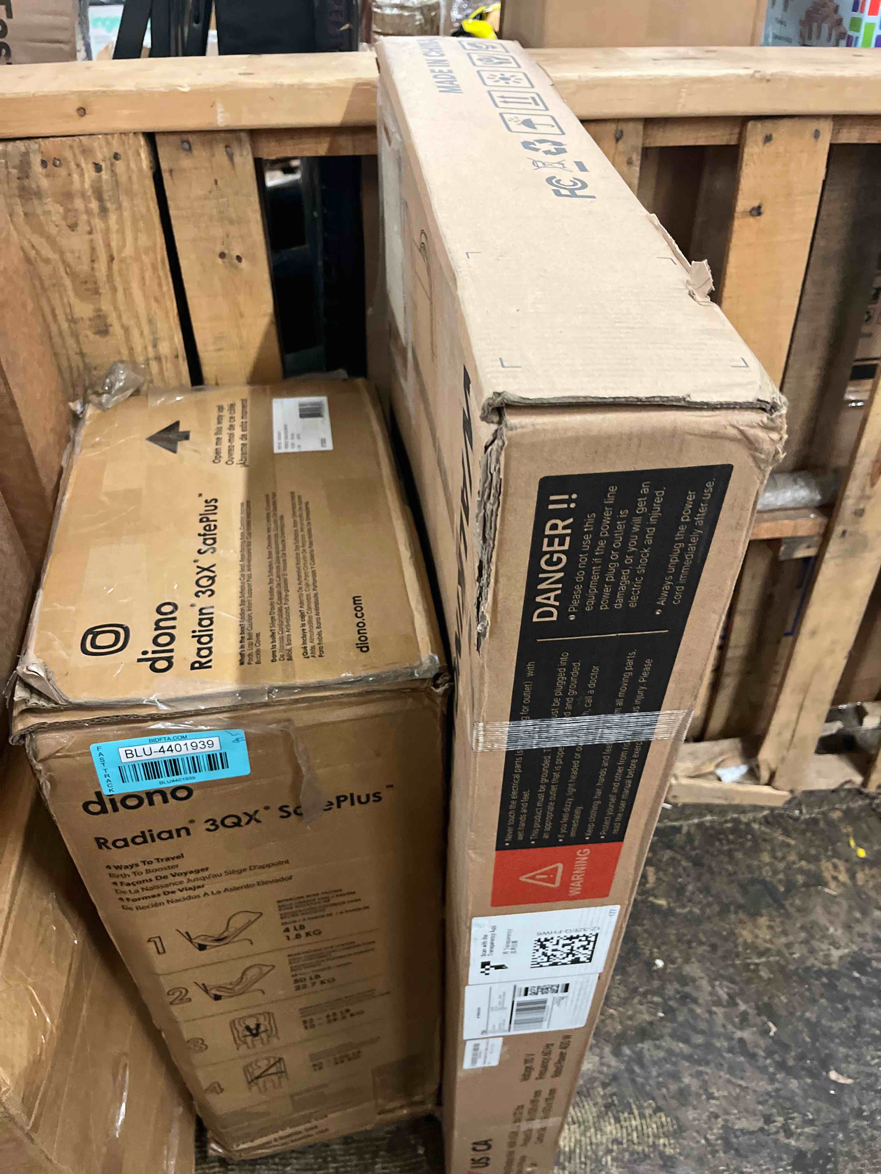 https://s3.amazonaws.com/lotting-images-prod/phillipi/BLU4401936_1751575498283.jpeg
