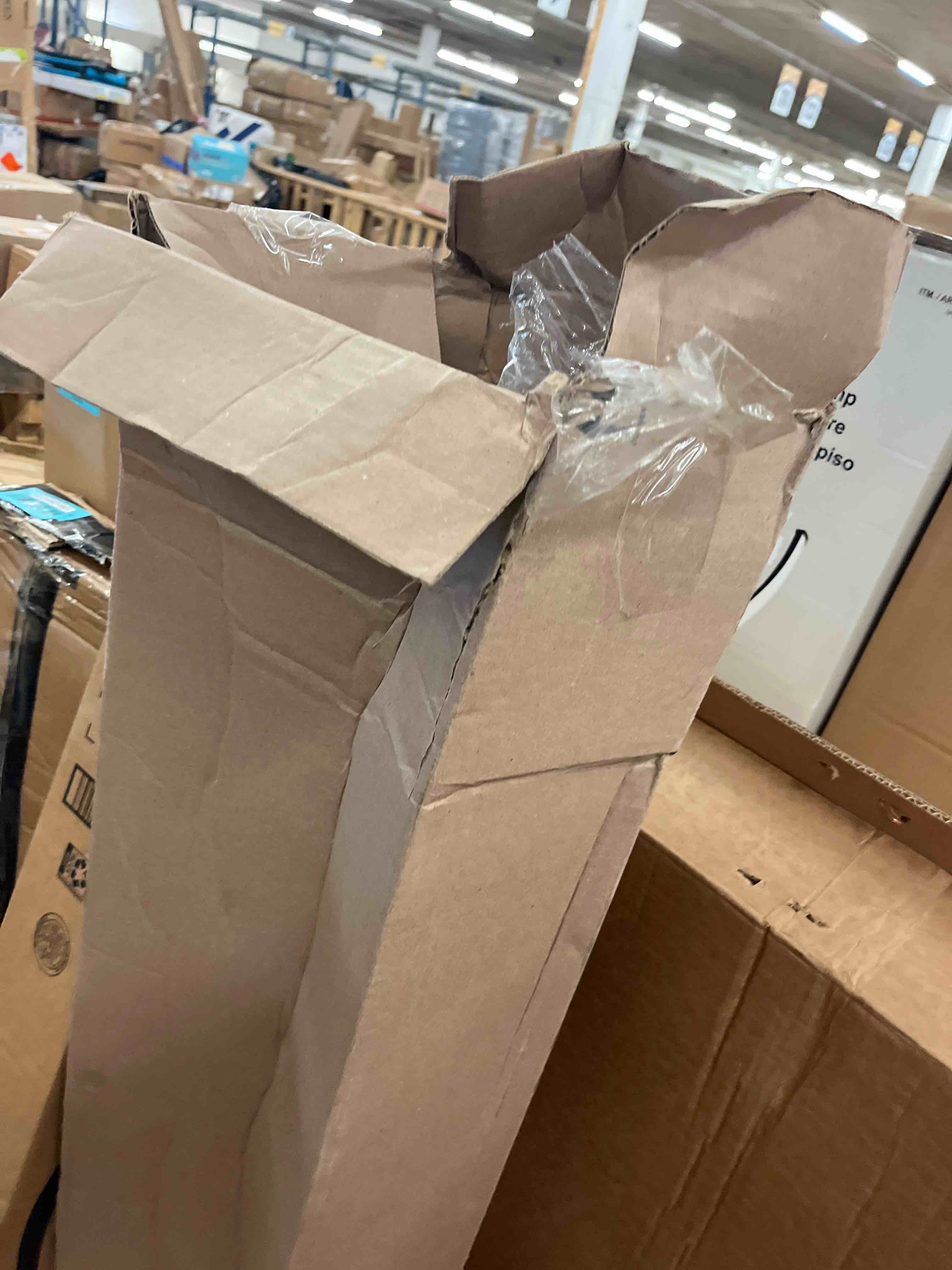 https://s3.amazonaws.com/lotting-images-prod/phillipi/BLU4401944_1751575091109.jpeg
