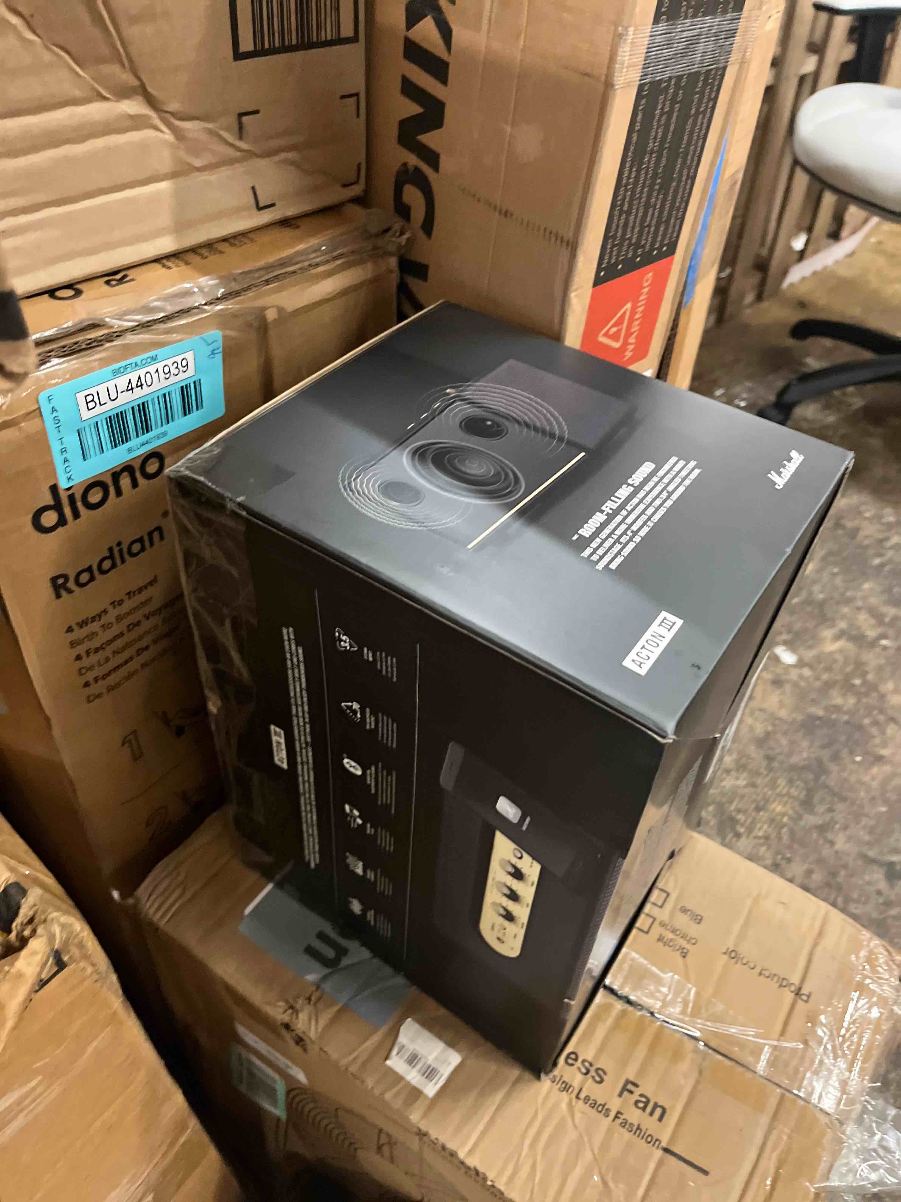 https://s3.amazonaws.com/lotting-images-prod/phillipi/BLU4401954_1751576602399.jpeg
