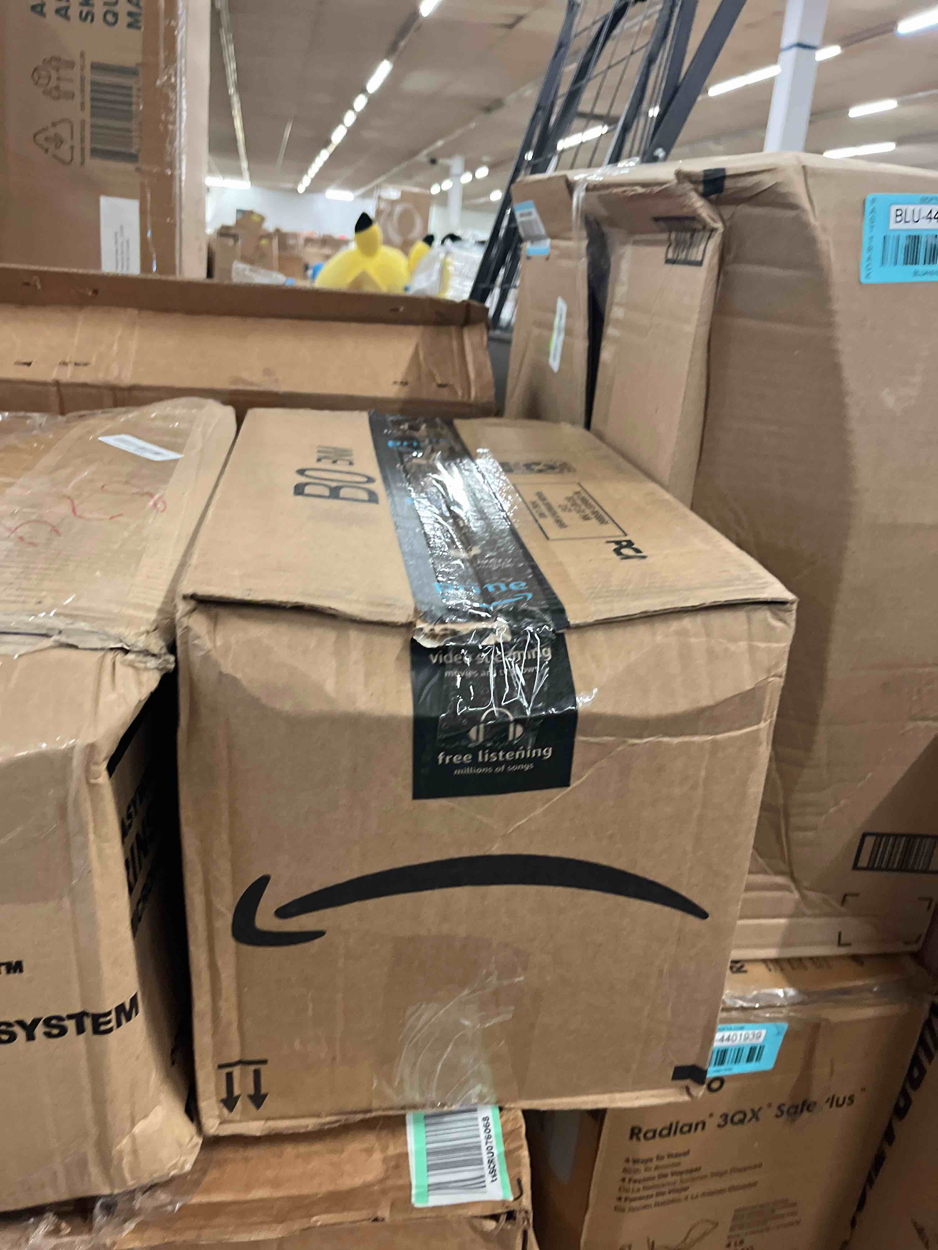 https://s3.amazonaws.com/lotting-images-prod/phillipi/BLU4401958_1751576228348.jpeg