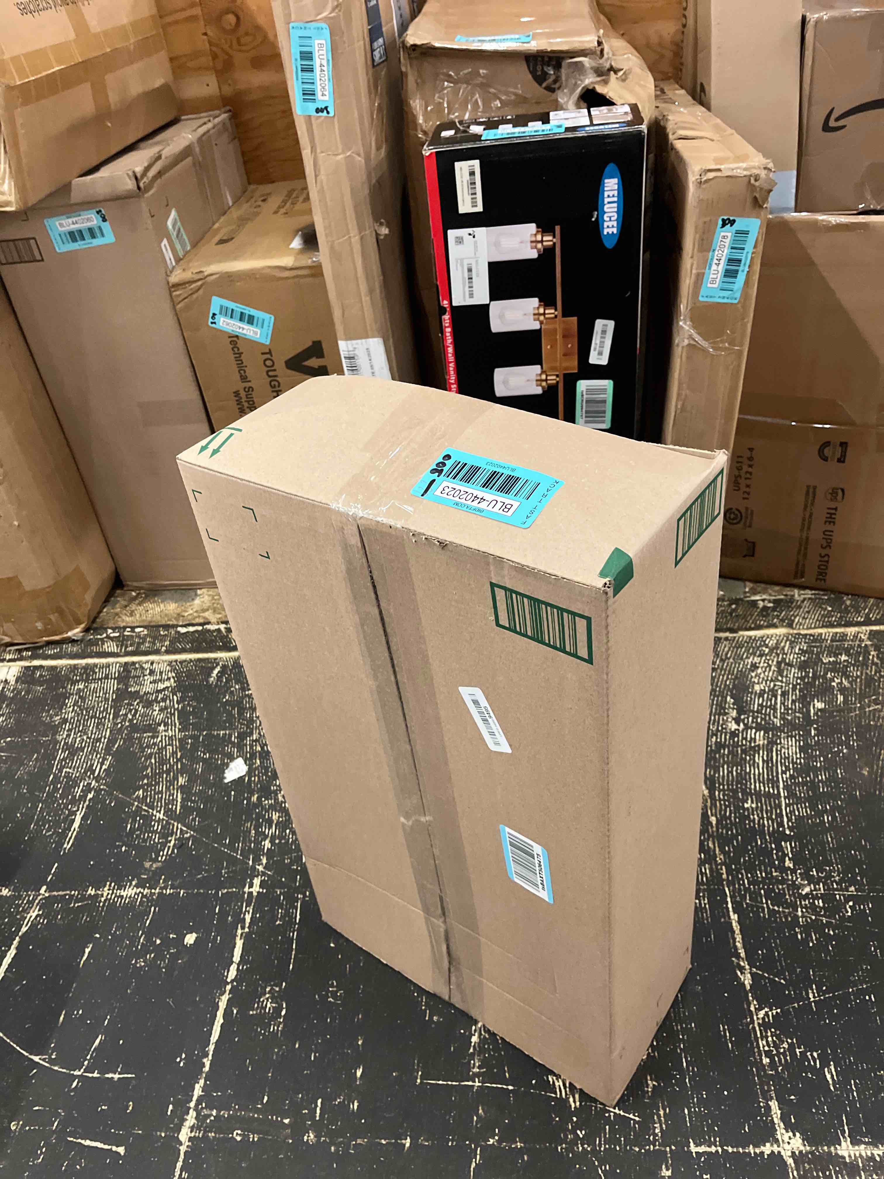 https://s3.amazonaws.com/lotting-images-prod/phillipi/BLU4402023_1751911104535.jpeg
