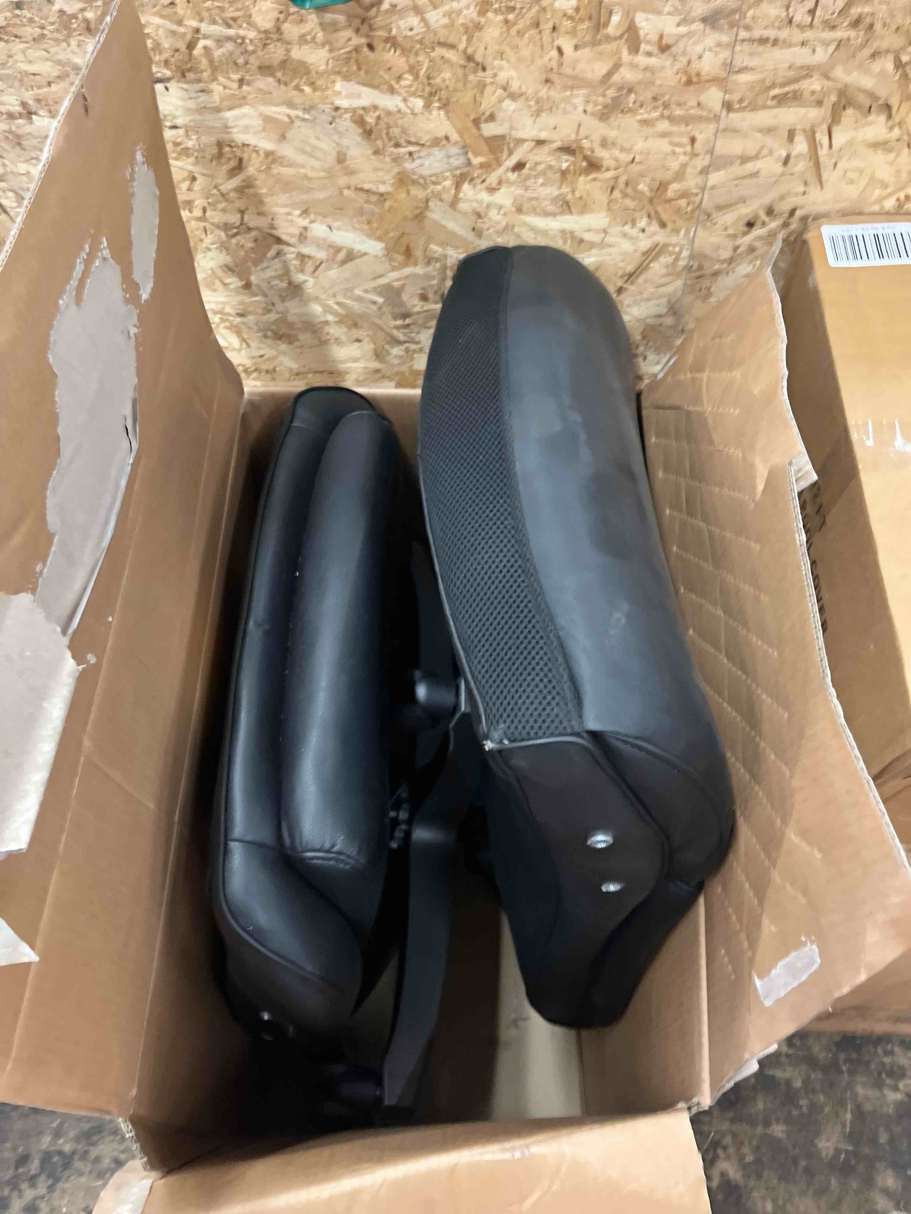 https://s3.amazonaws.com/lotting-images-prod/phillipi/BLU4402030_1751644118308.jpeg