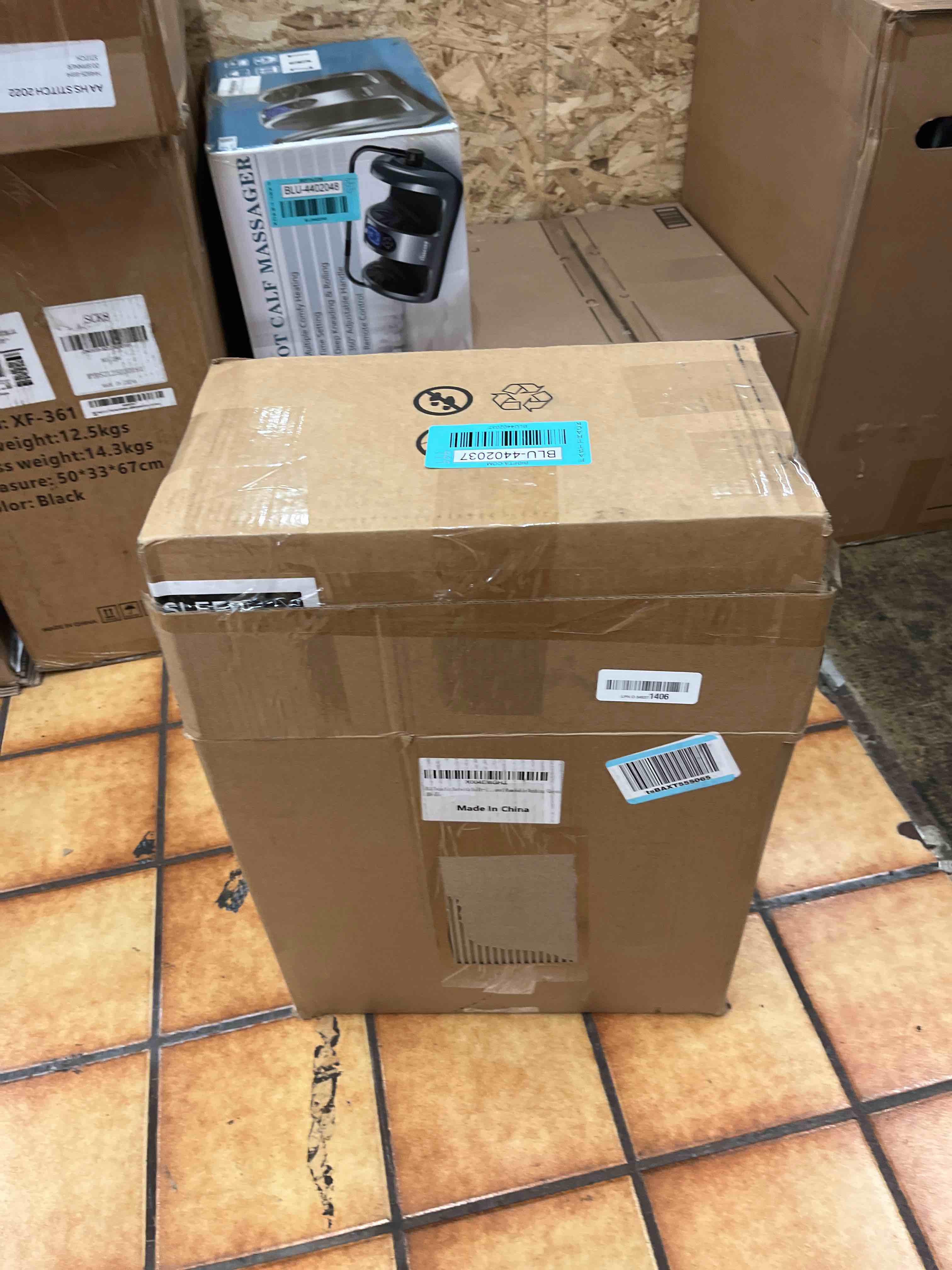 https://s3.amazonaws.com/lotting-images-prod/phillipi/BLU4402037_1751643261393.jpeg