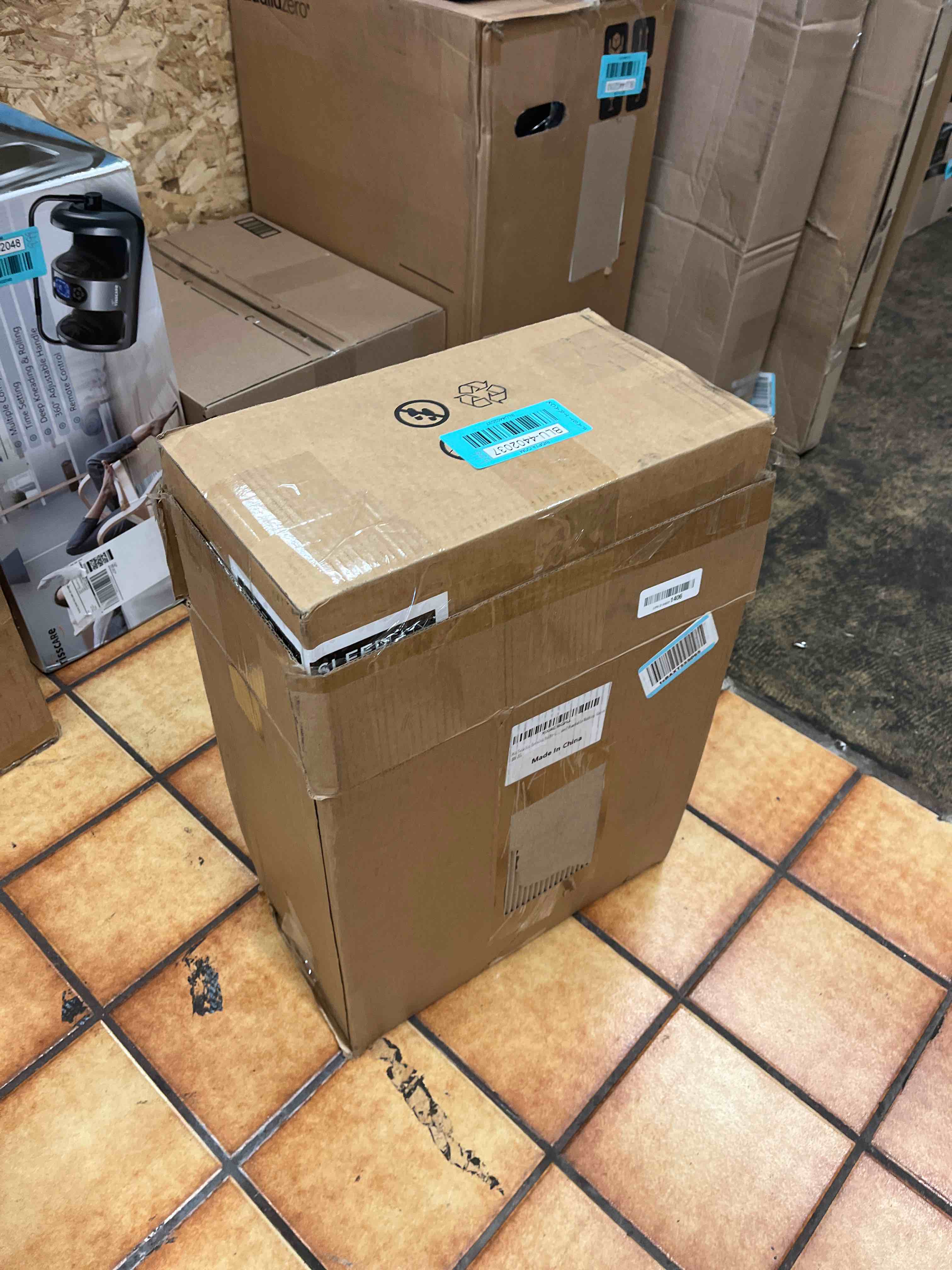https://s3.amazonaws.com/lotting-images-prod/phillipi/BLU4402037_1751643263062.jpeg