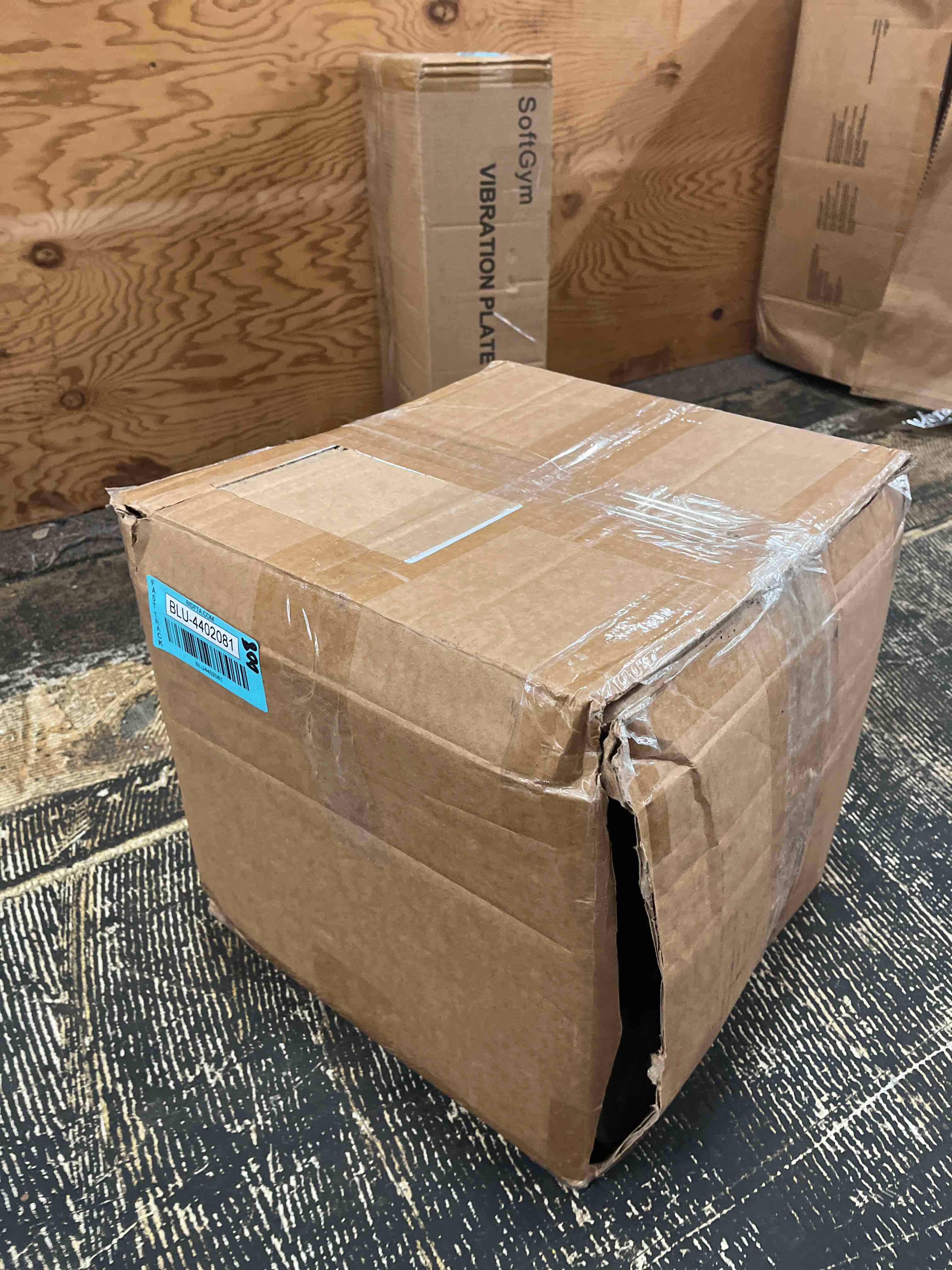 https://s3.amazonaws.com/lotting-images-prod/phillipi/BLU4402081_1751908043893.jpeg