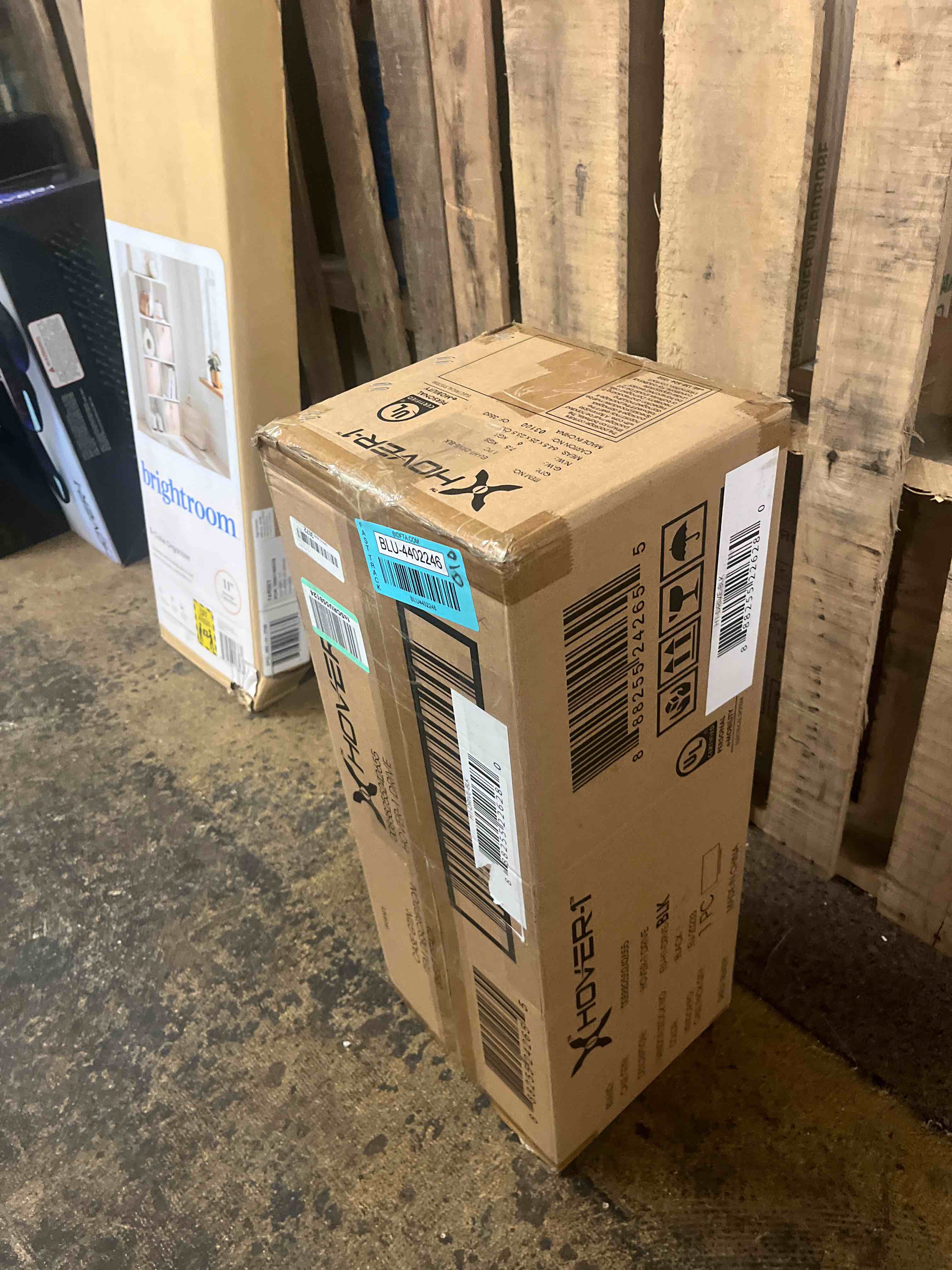 https://s3.amazonaws.com/lotting-images-prod/phillipi/BLU4402246_1751929204649.jpeg