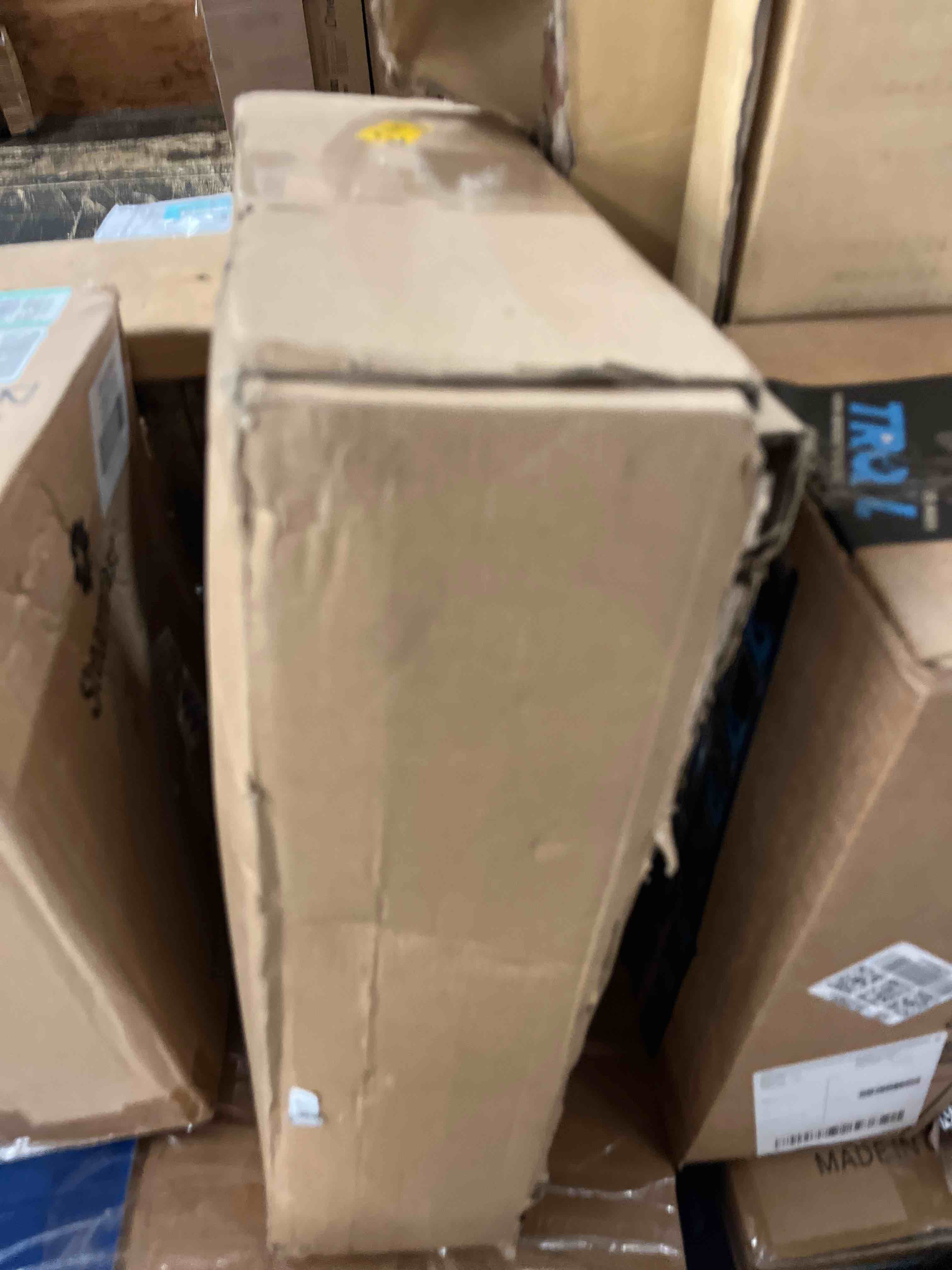 https://s3.amazonaws.com/lotting-images-prod/phillipi/BLU4402321_1751933905071.jpeg