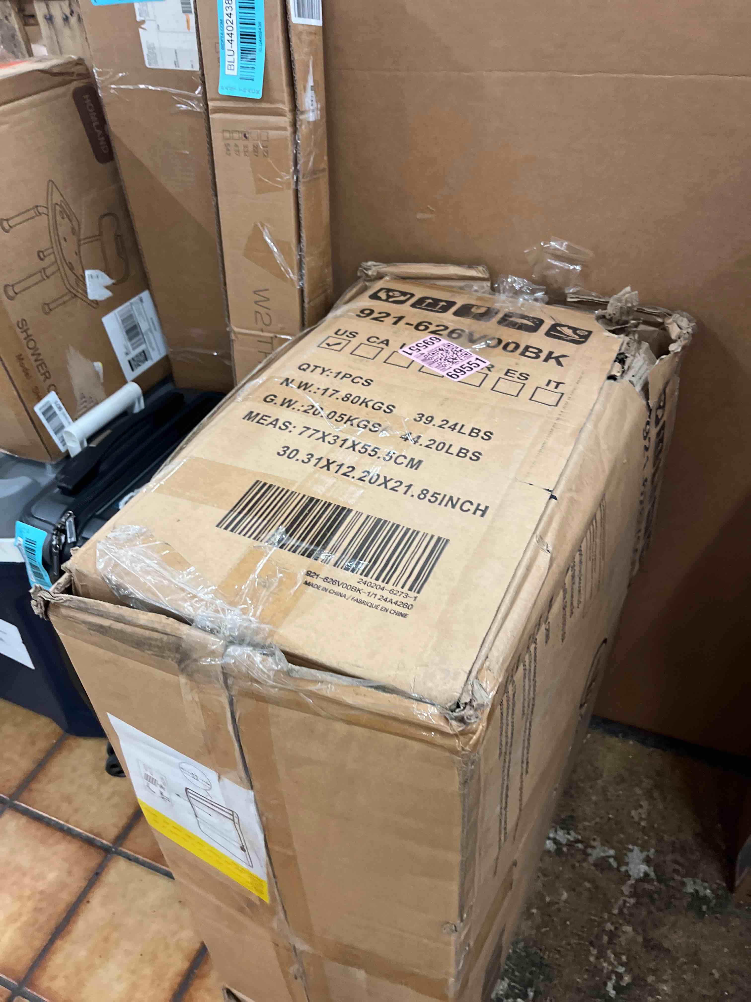 https://s3.amazonaws.com/lotting-images-prod/phillipi/BLU4402430_1752158171151.jpeg