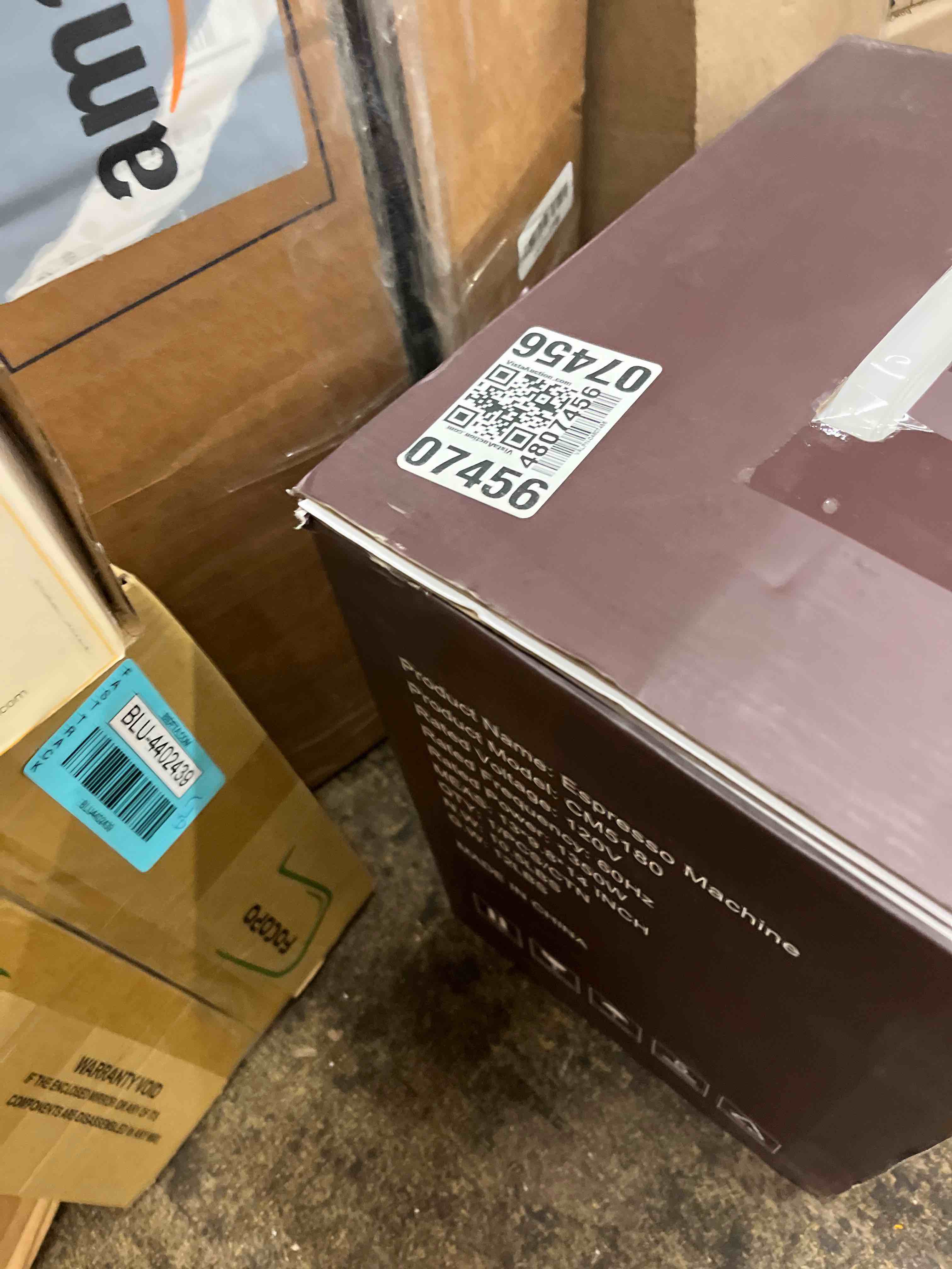 https://s3.amazonaws.com/lotting-images-prod/phillipi/BLU4402442_1752159529360.jpeg