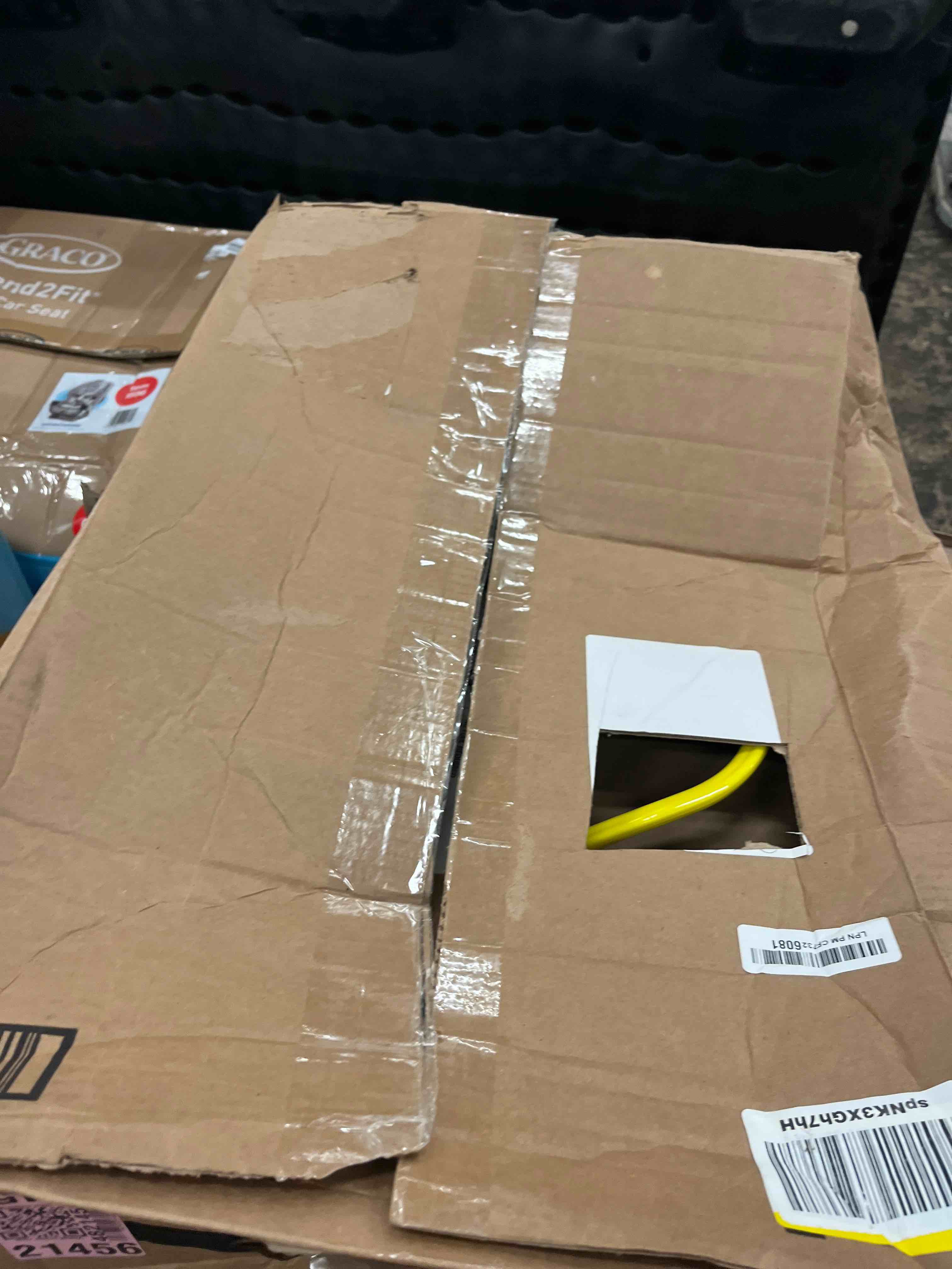 https://s3.amazonaws.com/lotting-images-prod/phillipi/BLU4402469_1752152681304.jpeg