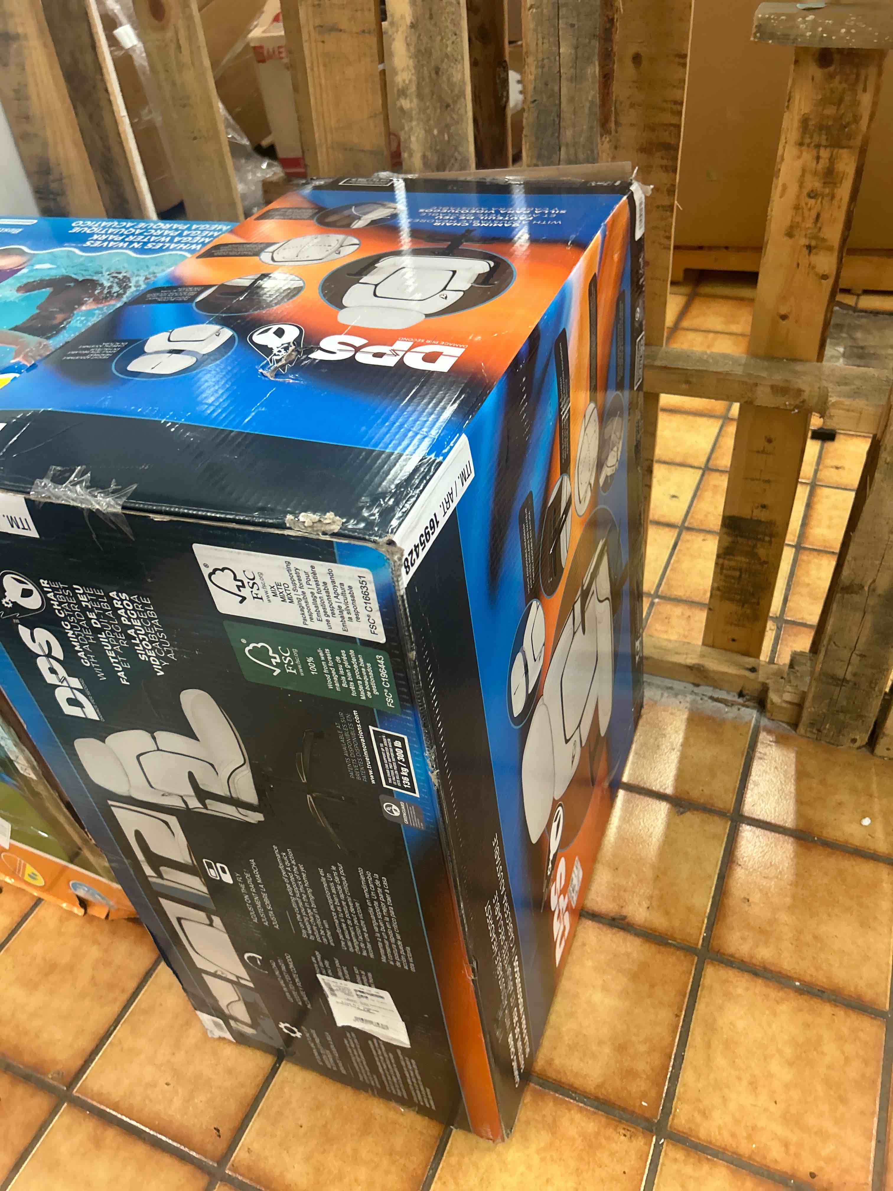 https://s3.amazonaws.com/lotting-images-prod/phillipi/BLU4402472_1752154713569.jpeg
