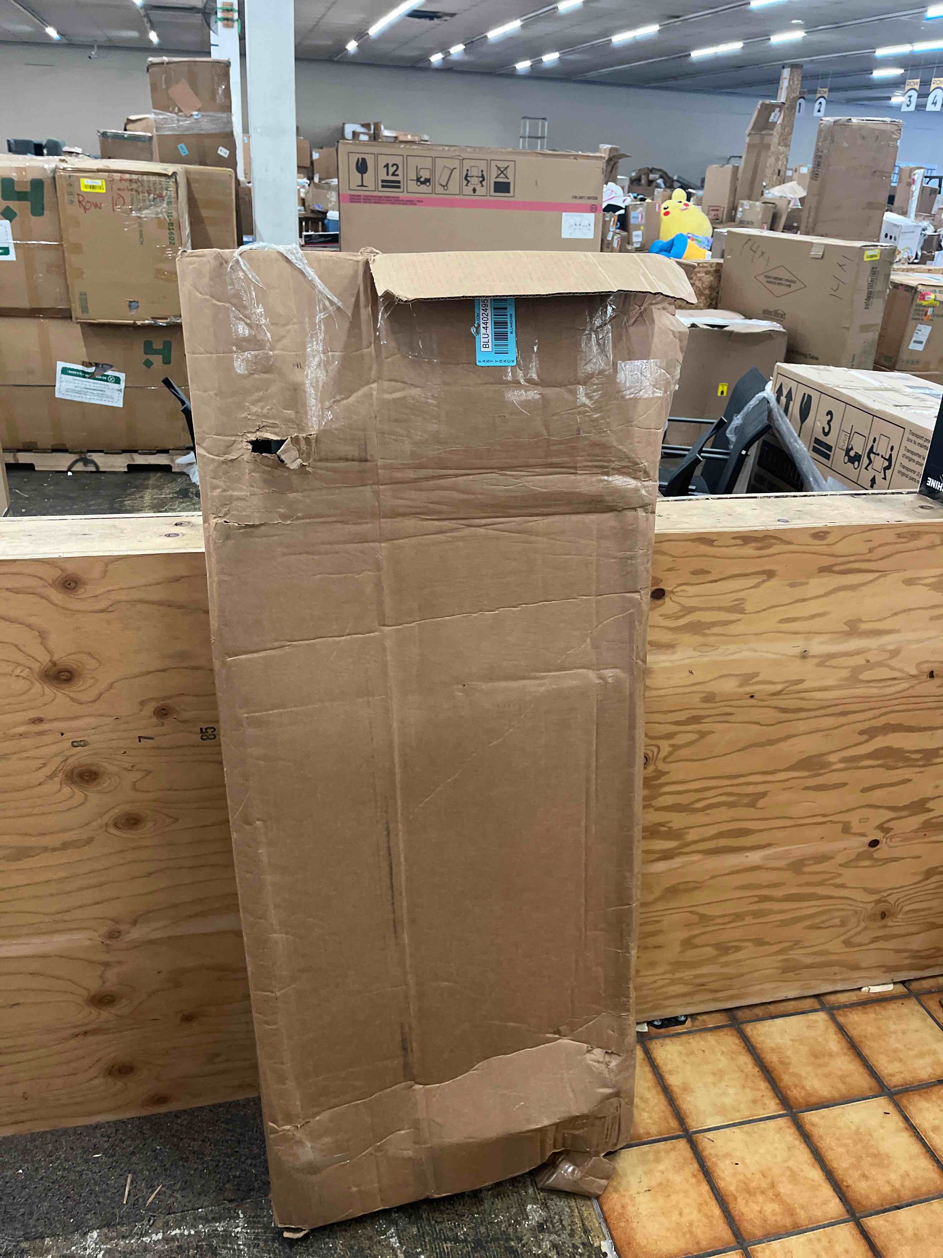 https://s3.amazonaws.com/lotting-images-prod/phillipi/BLU4402493_1752166799890.jpeg