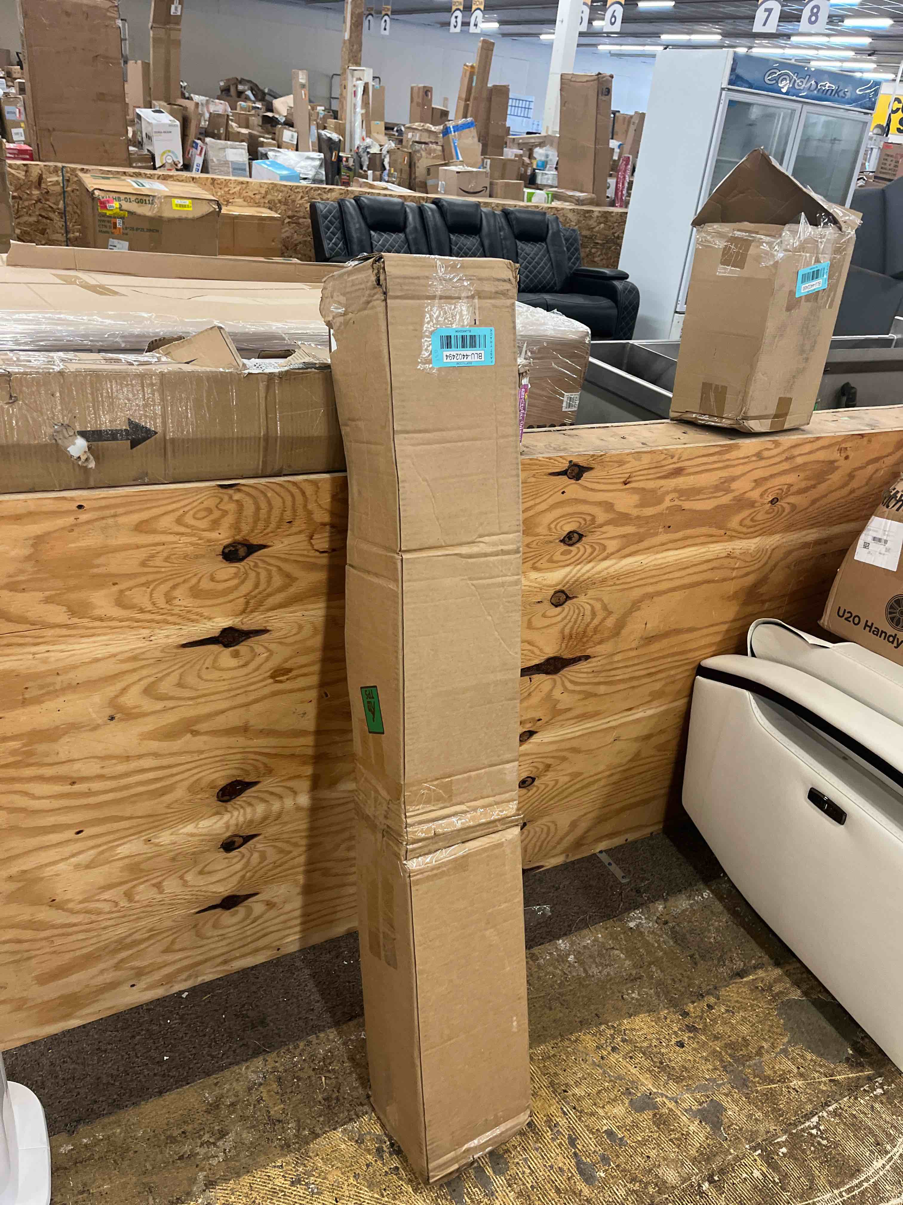 https://s3.amazonaws.com/lotting-images-prod/phillipi/BLU4402494_1752168030393.jpeg